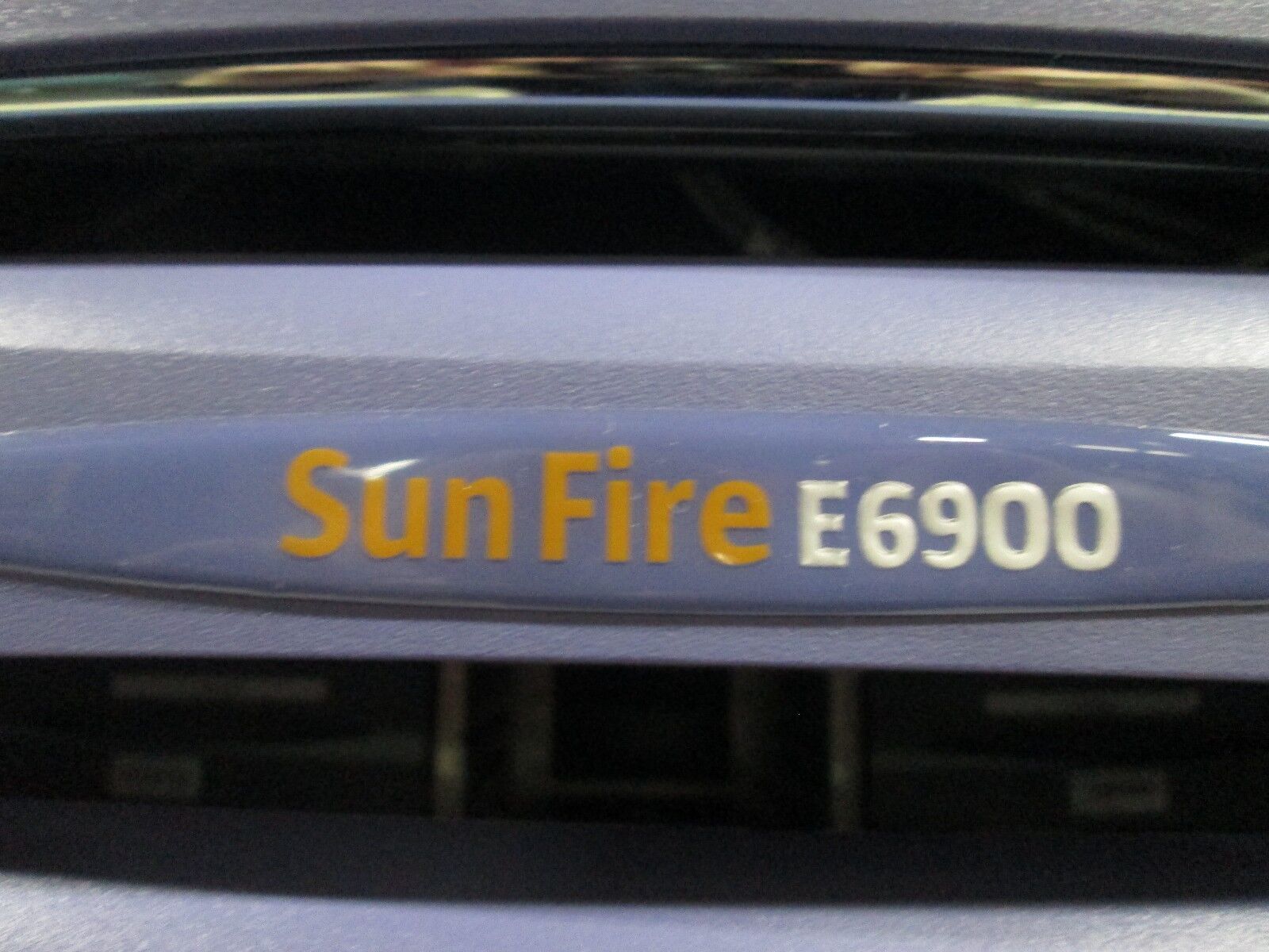 Sun Microsystems Sun Fire E6900 Server Rack No CPU/Memory Uniboards Used