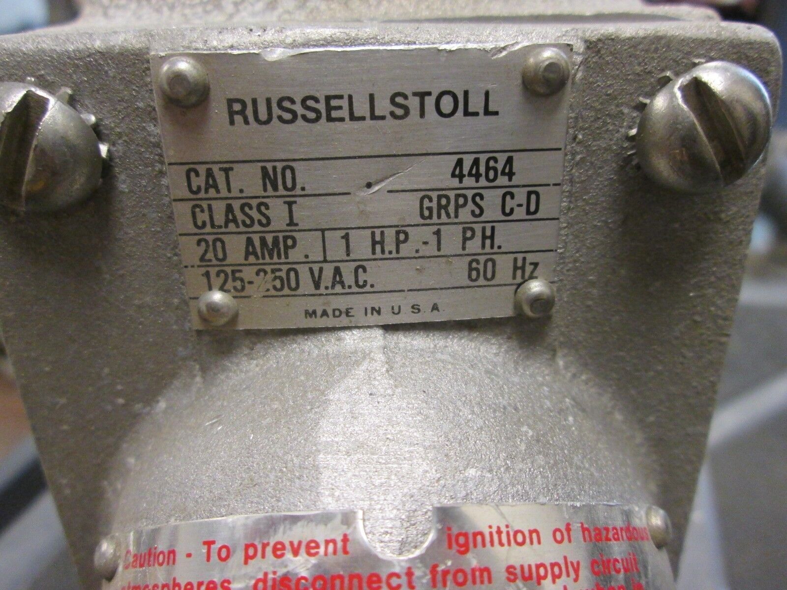 Russellstoll Receptacle w/ Base 4464 20A 125-250 VAC 3W Used