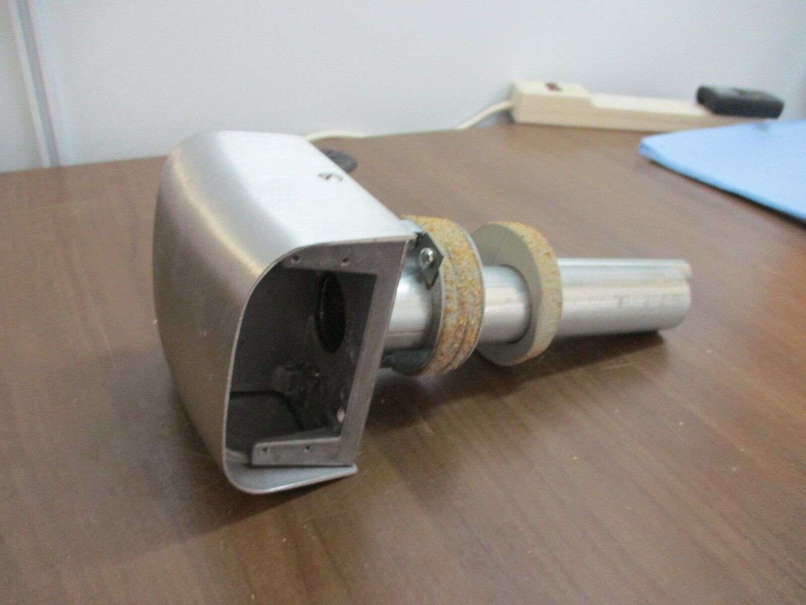 Hubbell Fire-Rated Poke-Through PT7P2TA For 3" Hole New Surplus