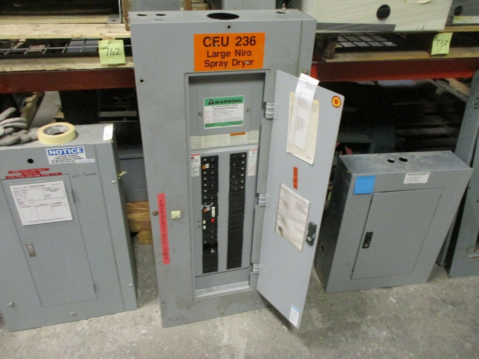 Cutler-Hammer Main Lug Breaker Panel 1C96649G02 225A Max 208Y/120 3Ph 4W Used