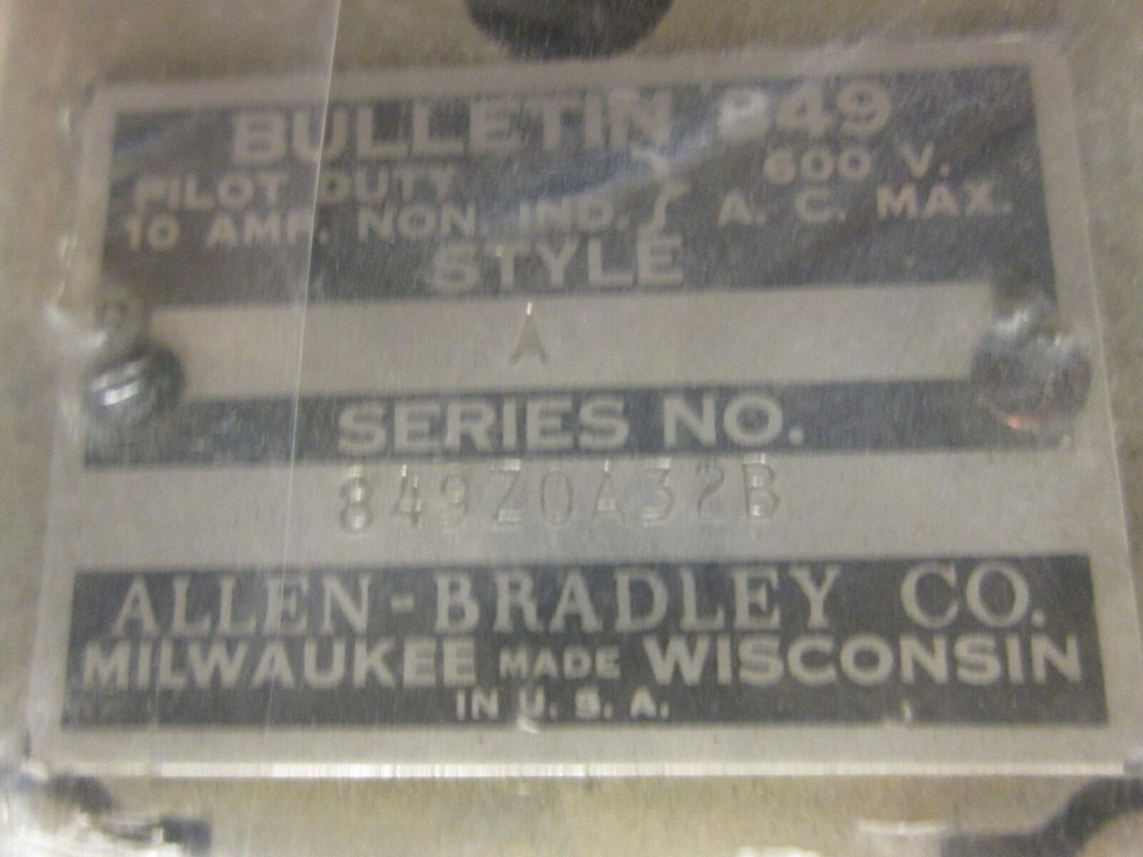Allen-Bradley Pneumatic Timing Relay 849Z0A32B 10A 600V Used