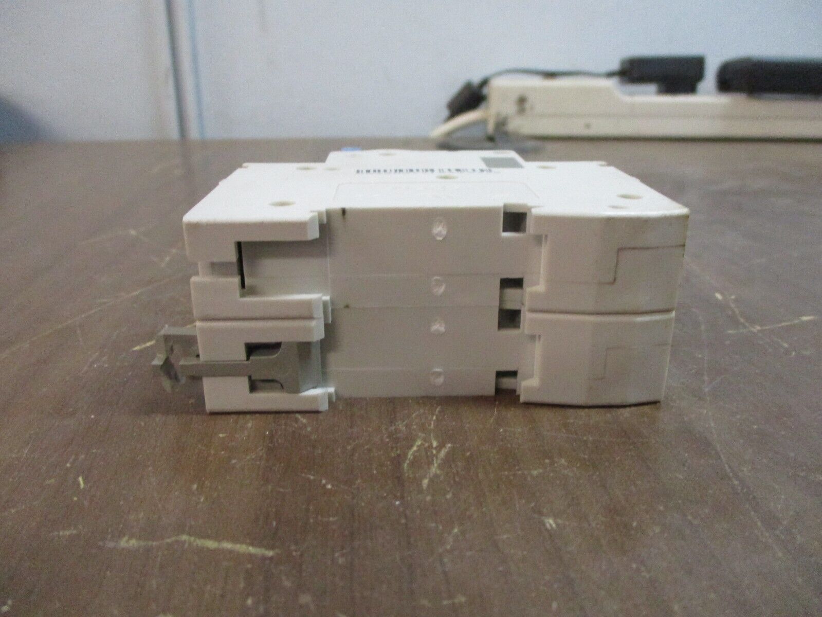 Nader Circuit Breaker NDB2-63D2 2A 400V 2P Used