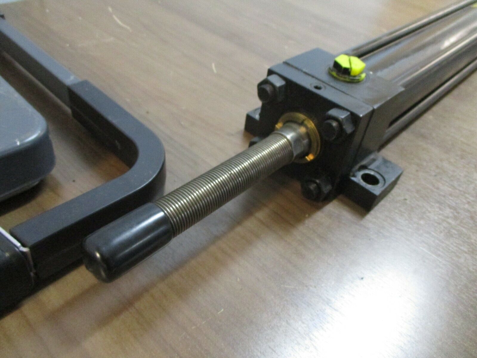 Parker Hydraulic Cylinder 2.00C2HLTS13AC25.000 3000PSI Used