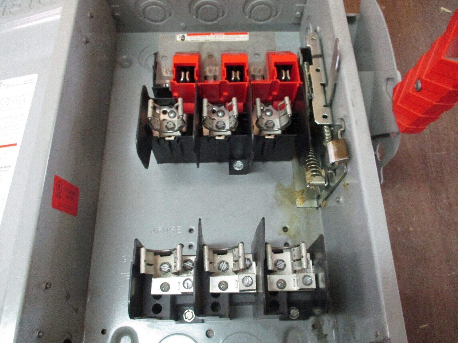 Siemens Fusible Safety Switch / Disconnect HF362 60A 600V 3P Used