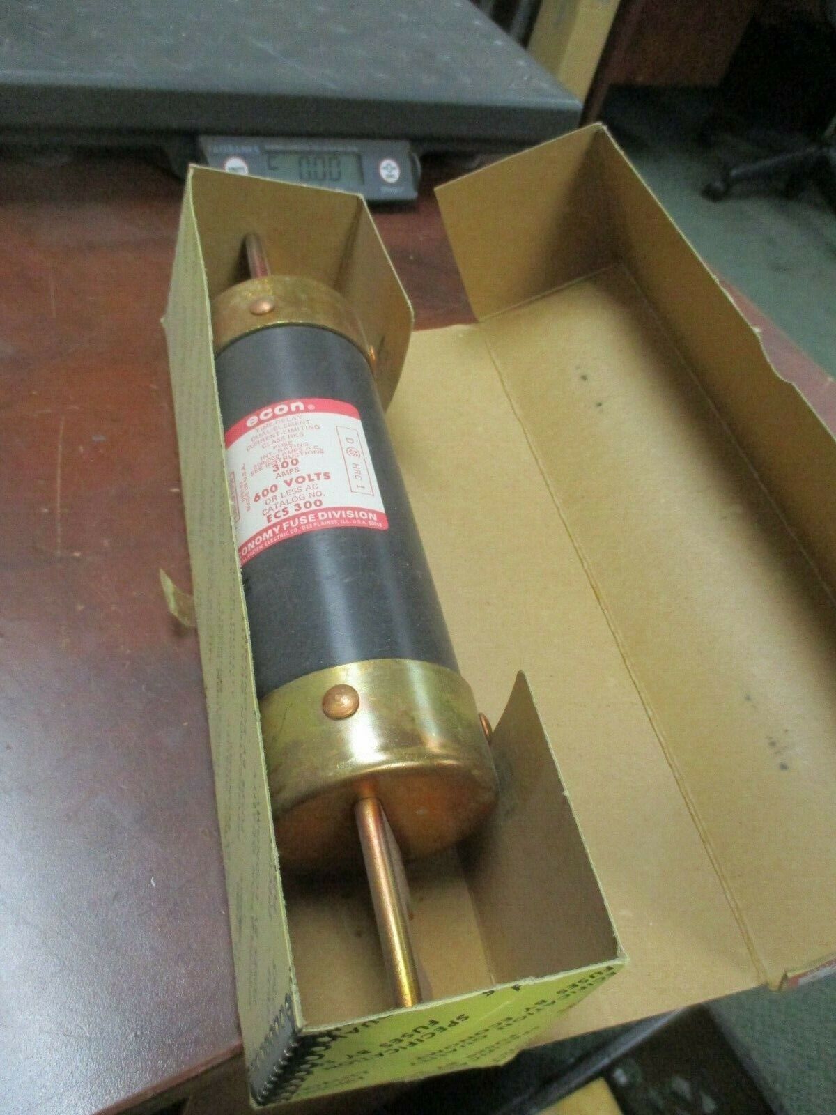 Economy econ Fuse ECS 300 300A 600V New Surplus