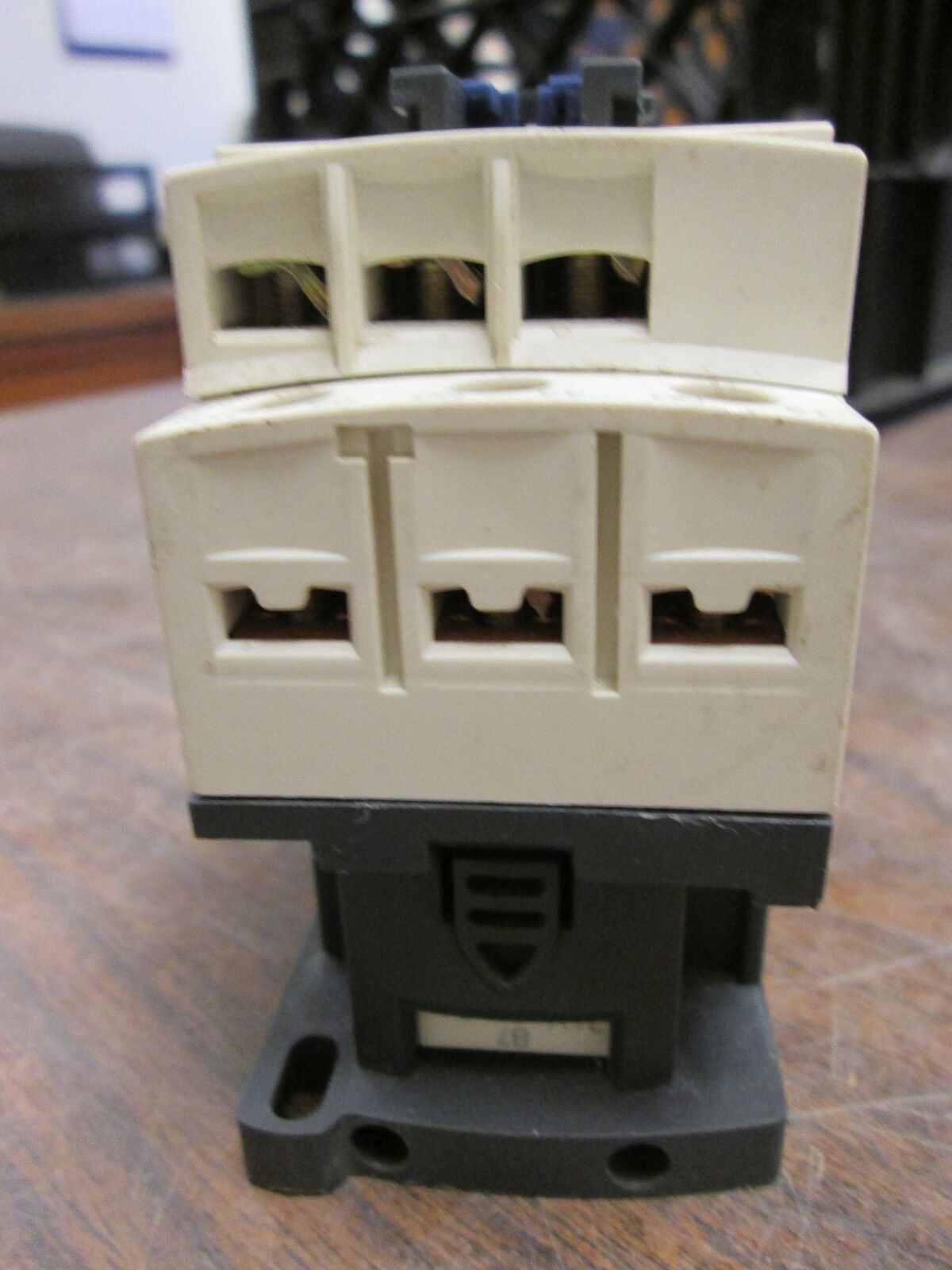 Telemecanique Contactor CAD50 24V Coil 10A Used