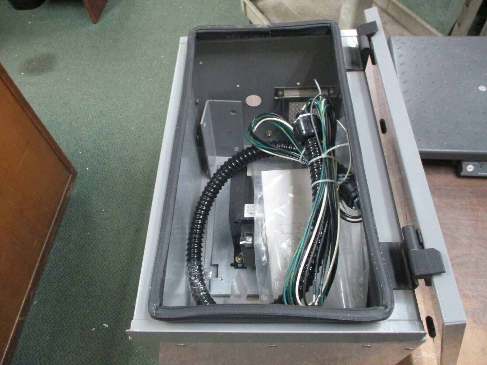 Siemens Control Box 00EFN900001700A 500VA 50/60Hz *No Box* New Surplus