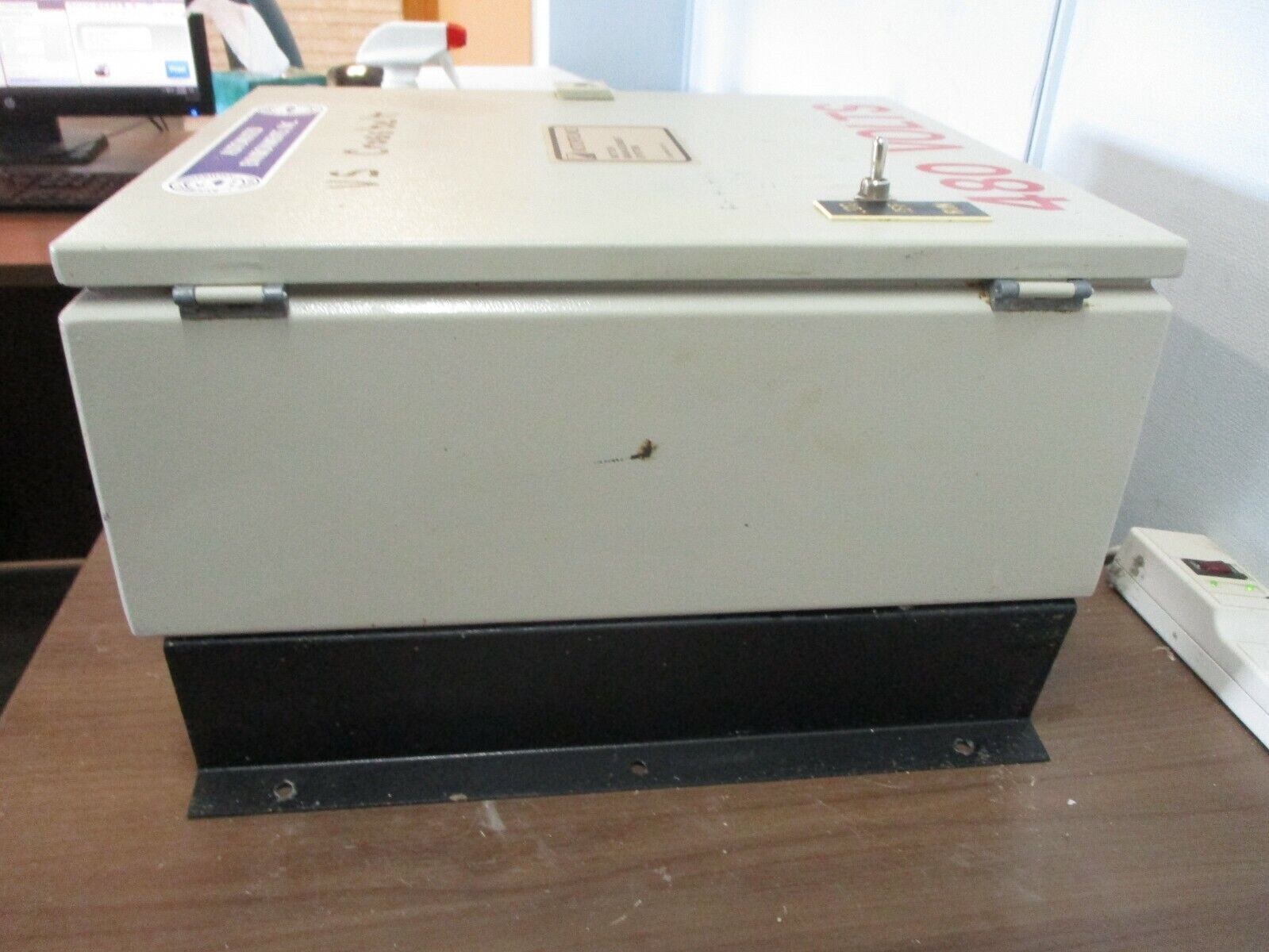 Motortronics AC Drive KP1-410-E-GF 10HP 400V 17.5A Nema 4X Used