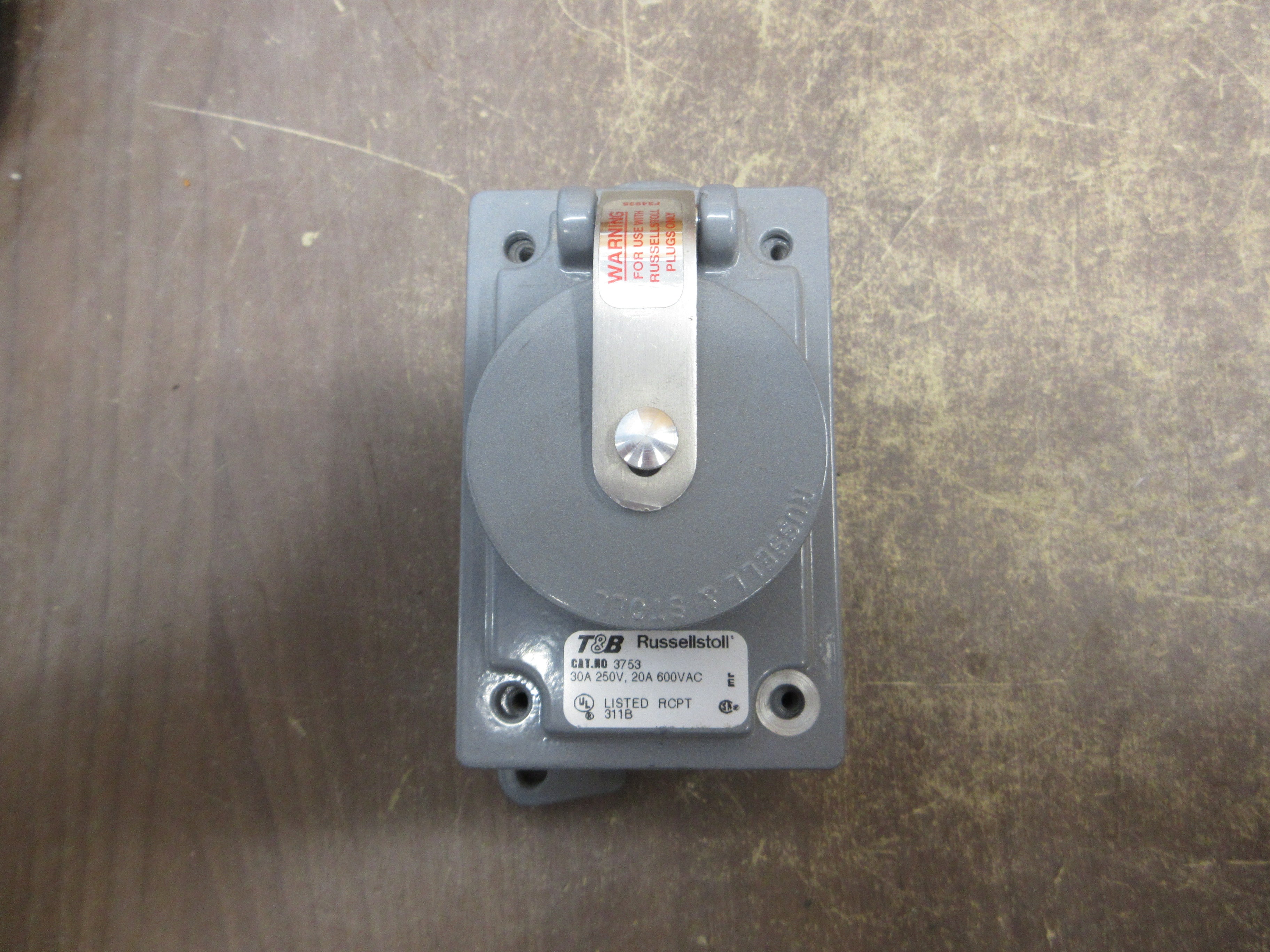 Russellstoll Receptacle 3753 30A/20A 250V/600V Used