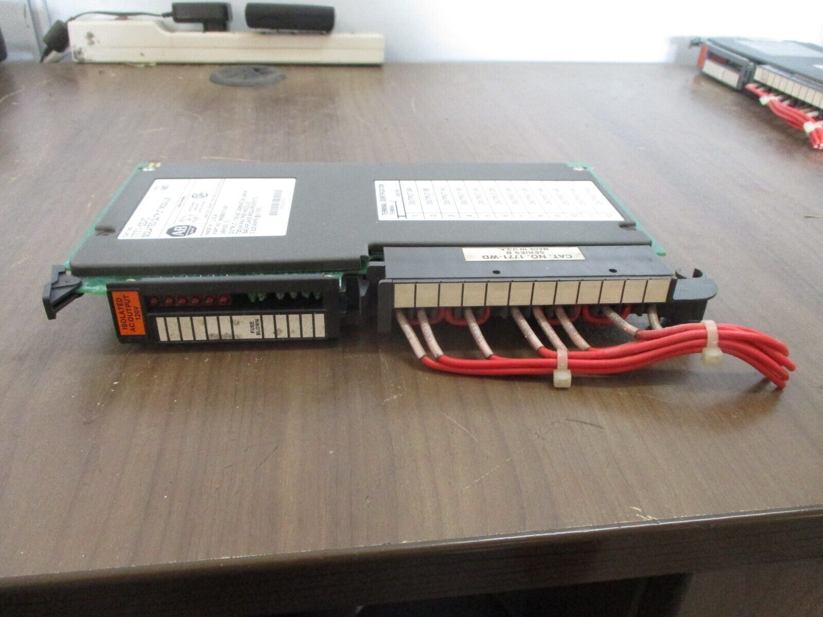 Allen-Bradley Isolated Output Module 1771-OD Ser. C Rev. N02 Used