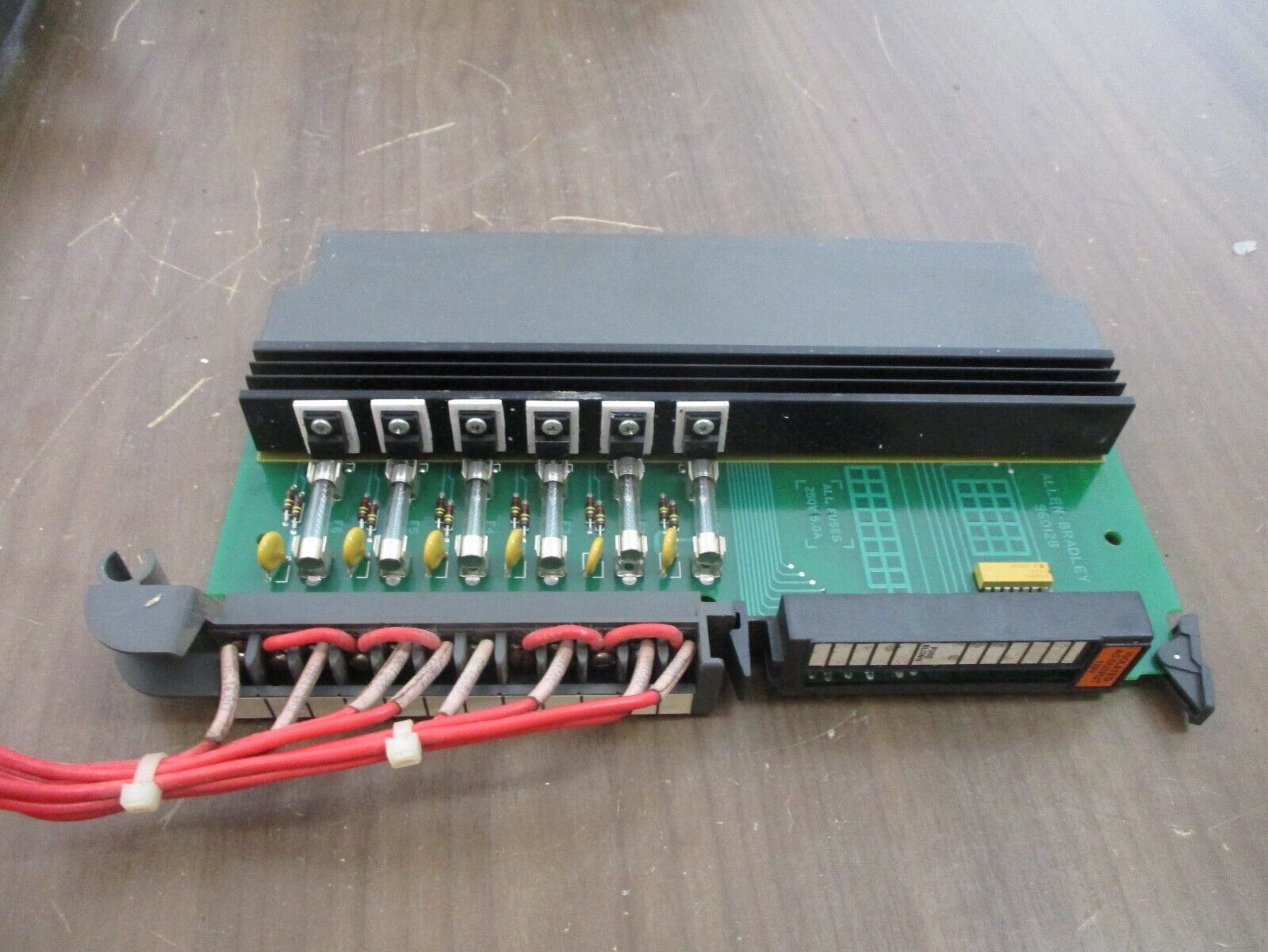 Allen-Bradley Isolated Output Module 1771-OD Ser. C Rev. N02 Used