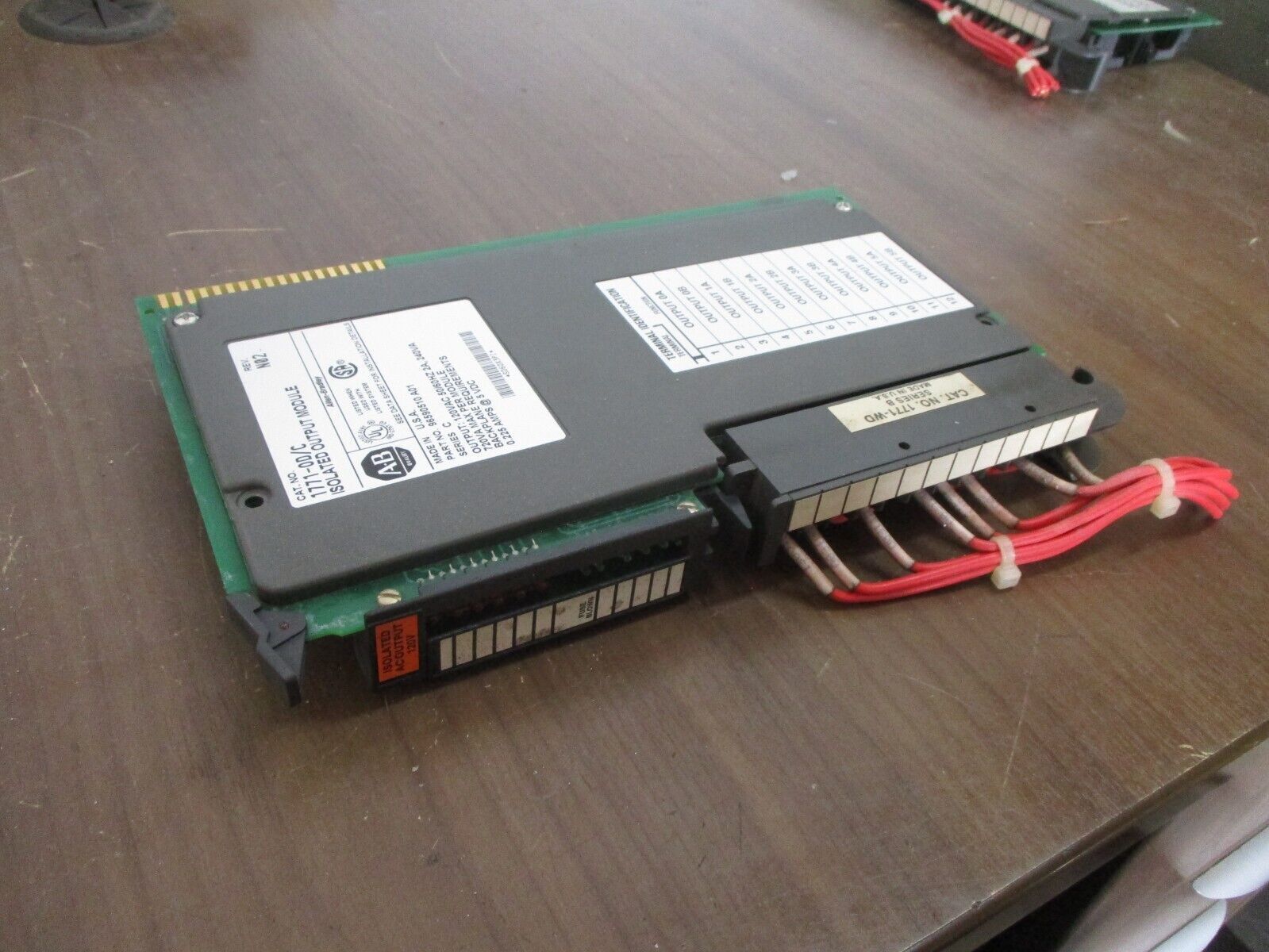 Allen-Bradley Isolated Output Module 1771-OD Ser. C Rev. N02 Used