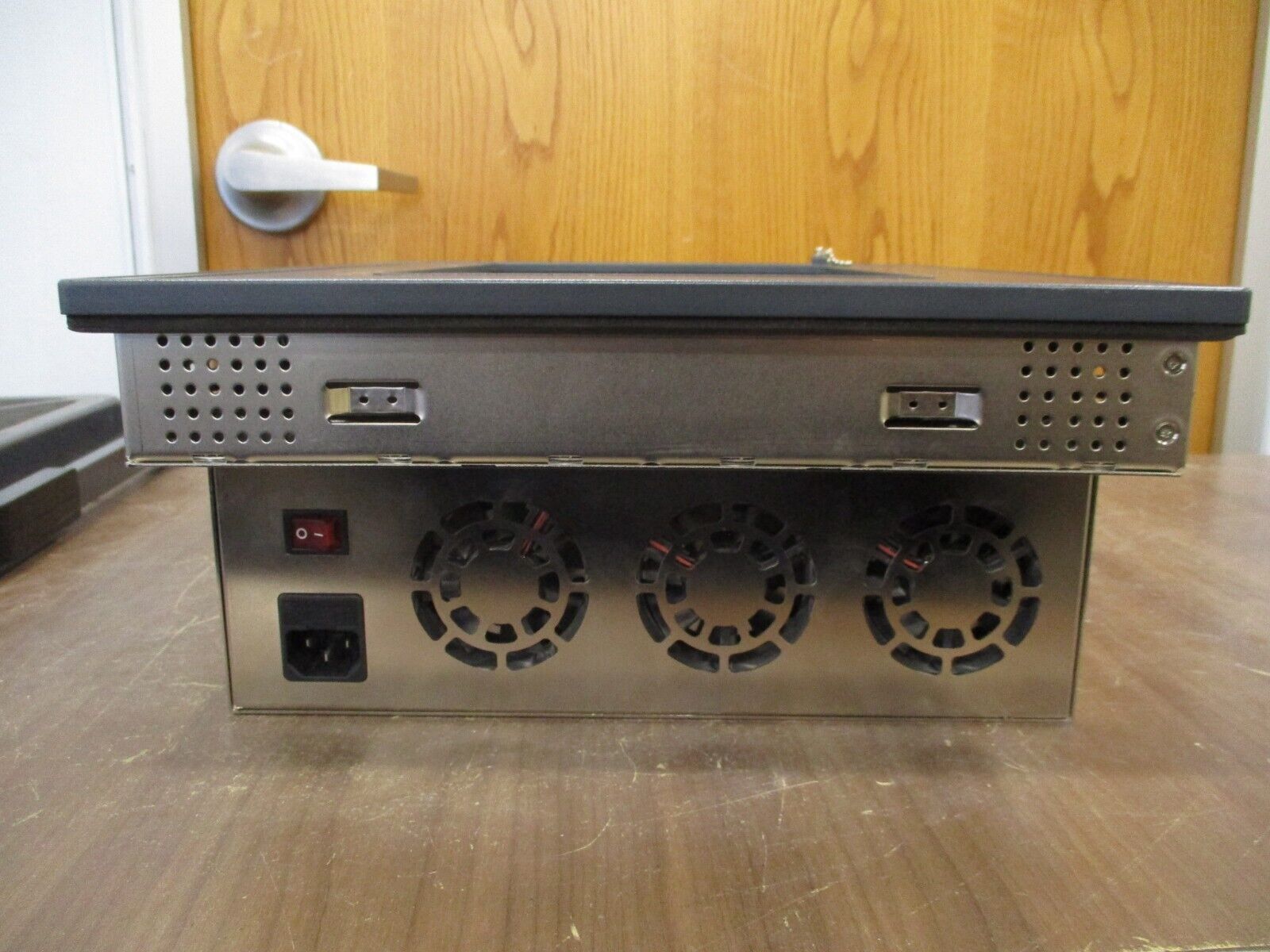 Schneider Electric Magelis iPC MPCNT20NNN00N 12" TS Used