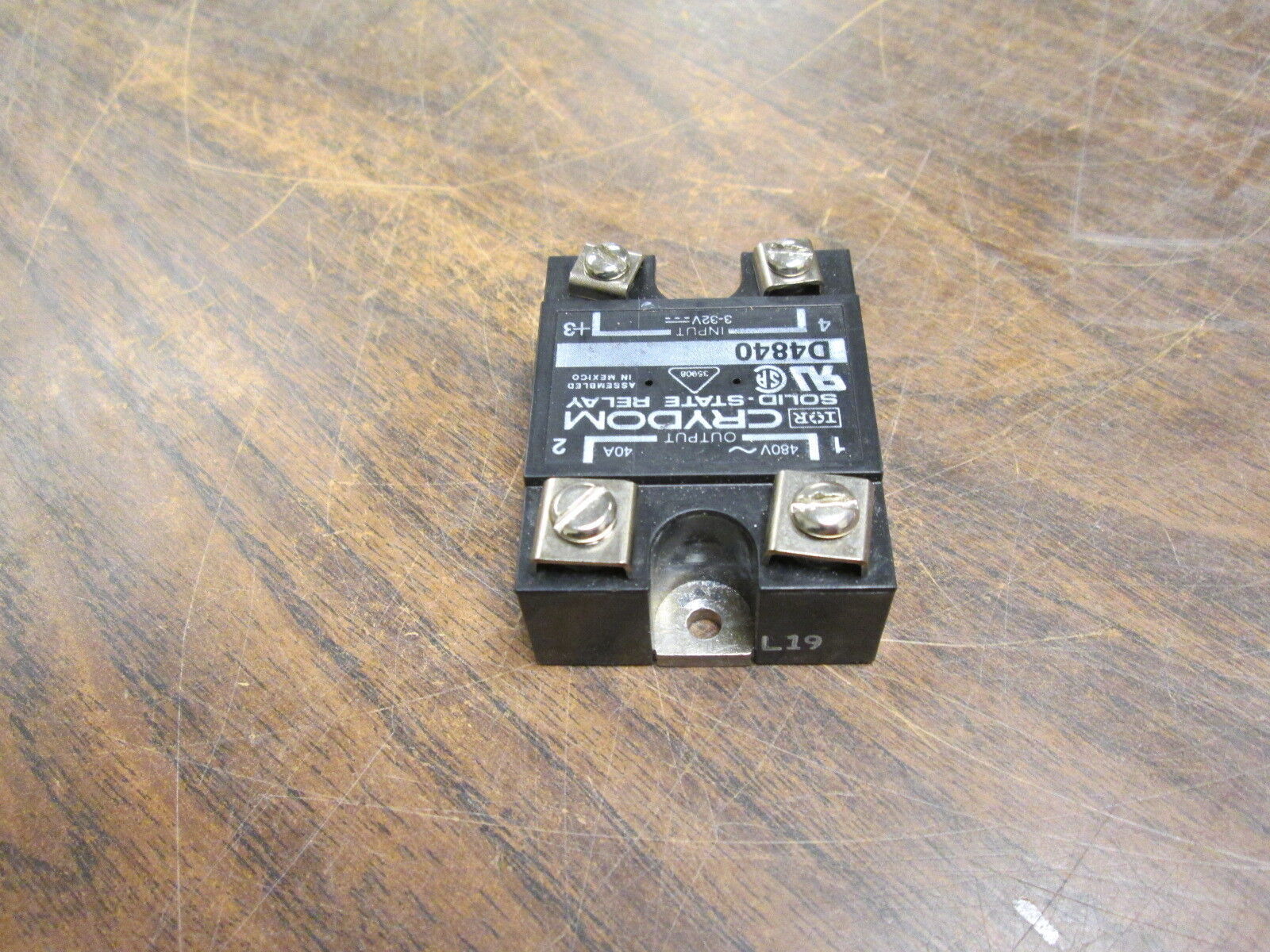 Crydom Solid State Relay D4840 Input: 3-32VDC Output: 480VAC 40A Used