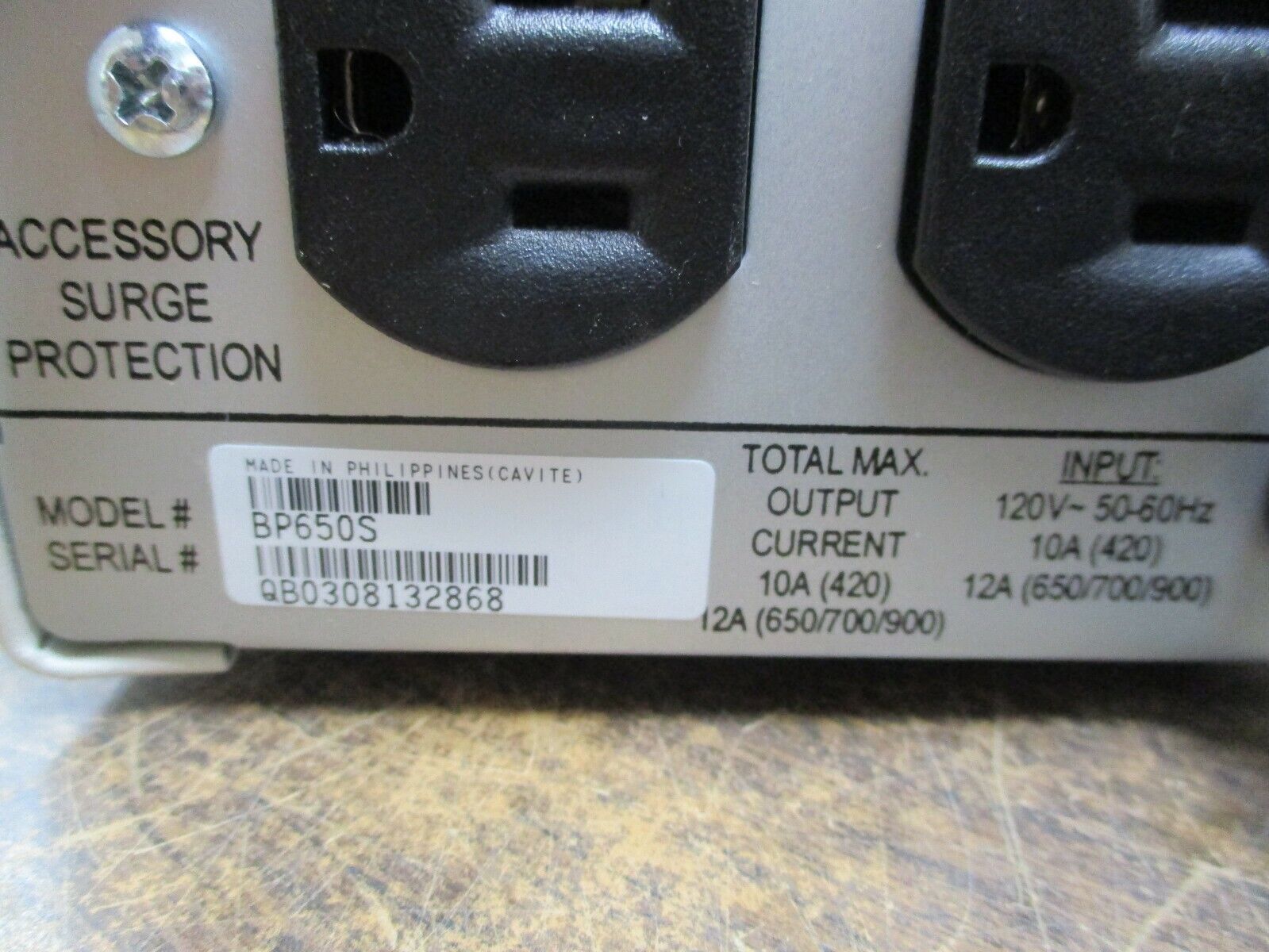 APC UPS Battery Back Up BP650S Used