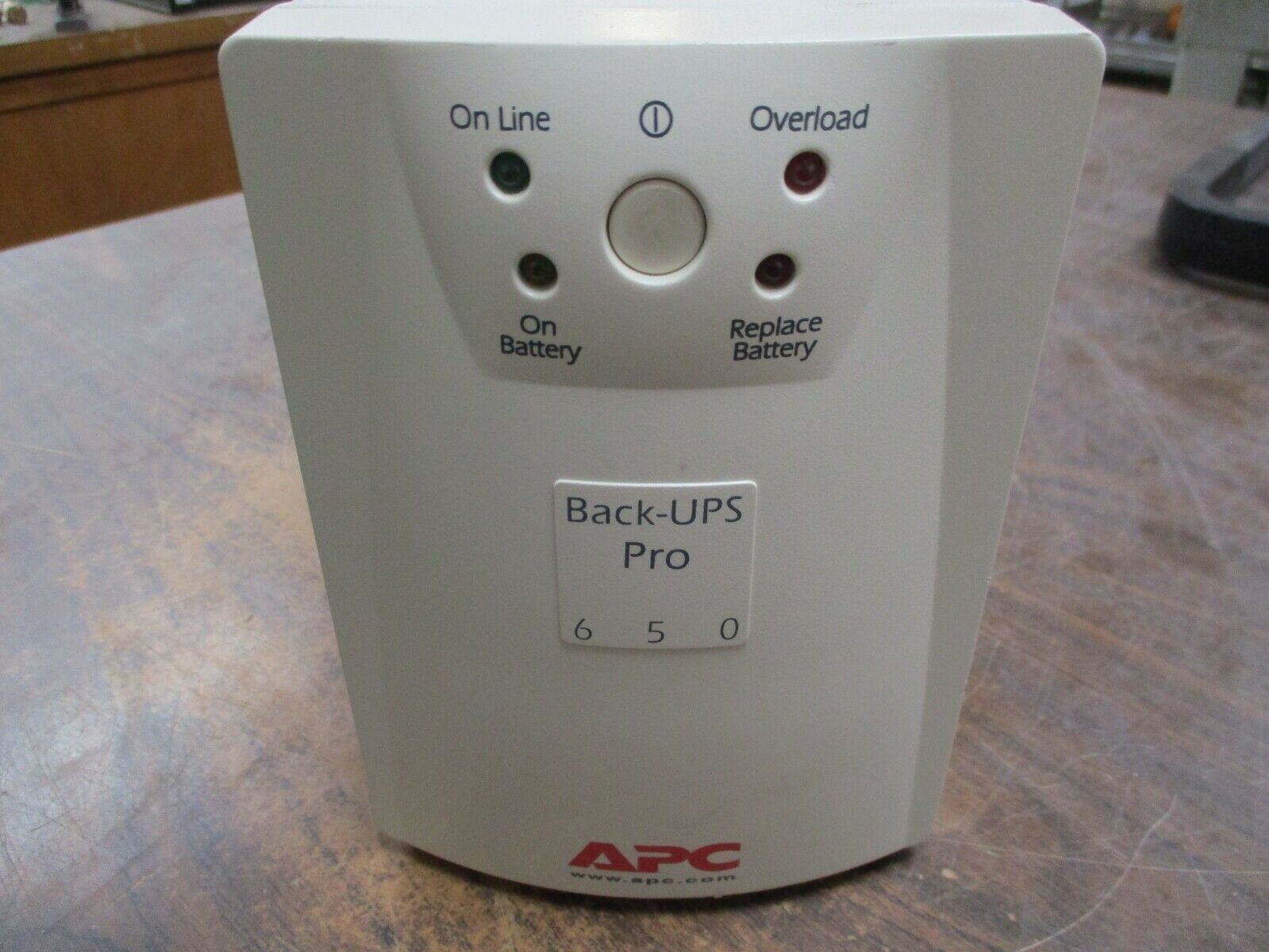 APC UPS Battery Back Up BP650S Used
