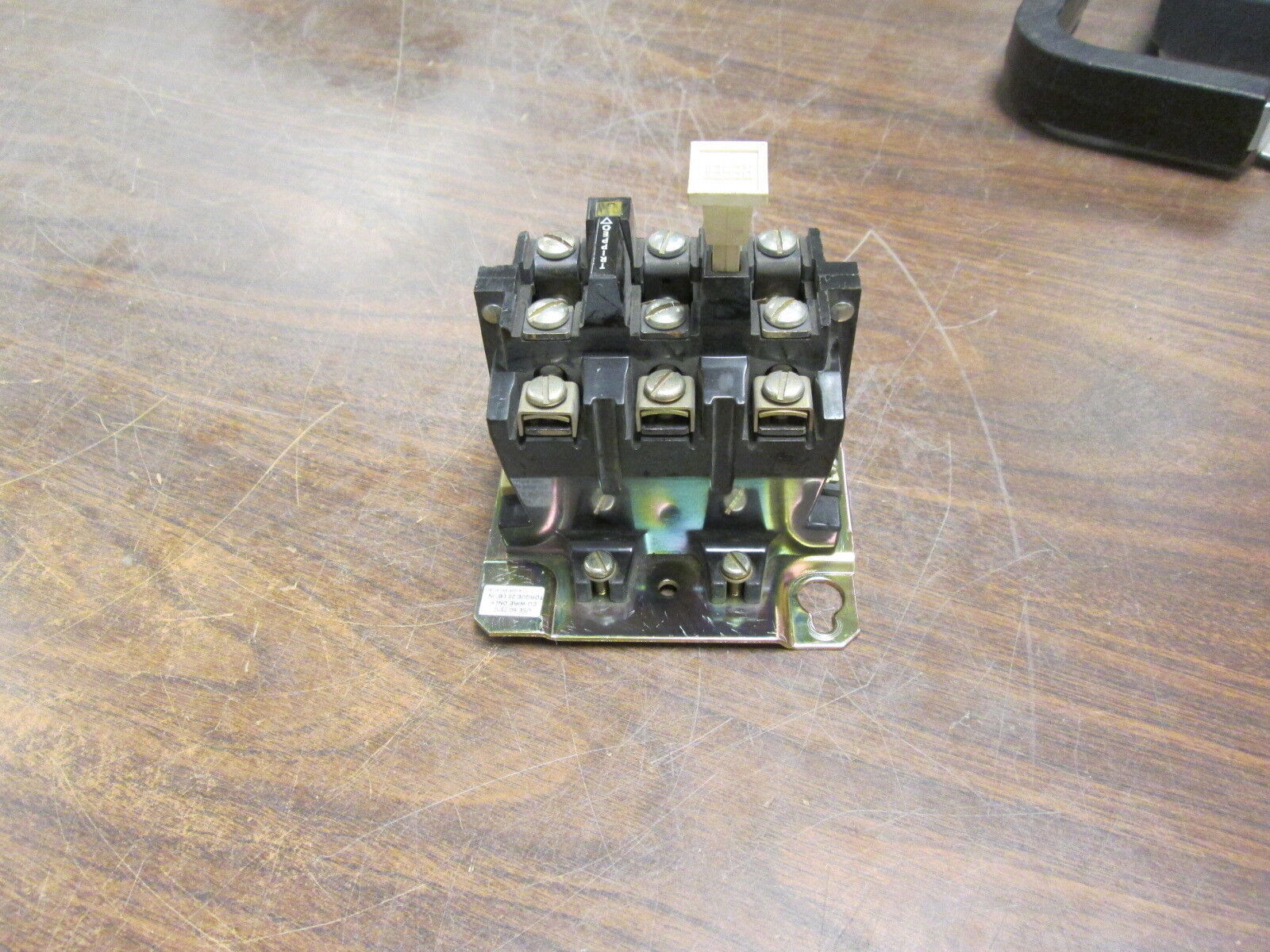 Allen-Bradley Overload Relay 592-BOV16 120-600V 3P Ser. B *Heaters May Vary*