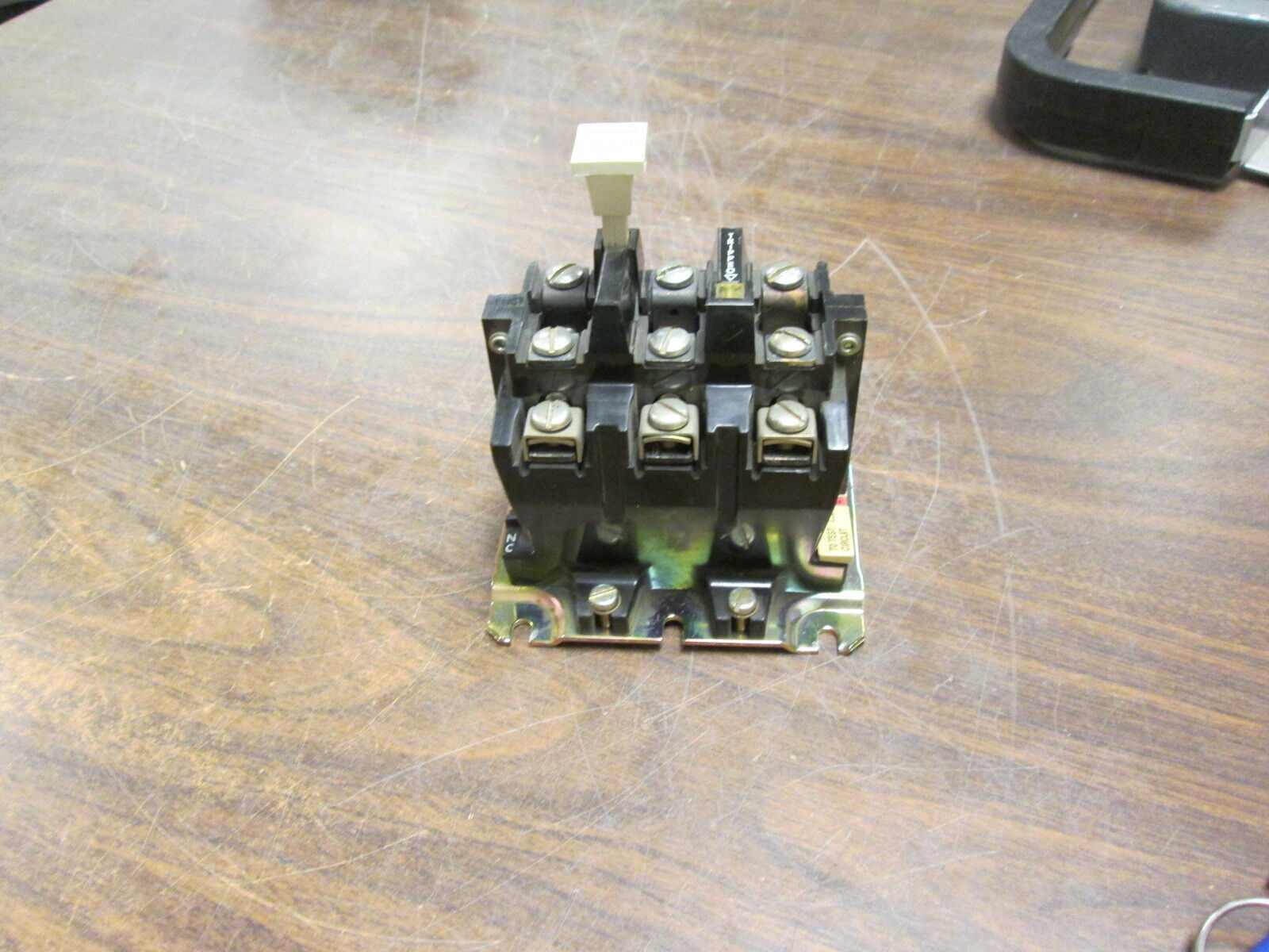 Allen-Bradley Overload Relay 592-BOV16 120-600V 3P Ser. B *Heaters May Vary*