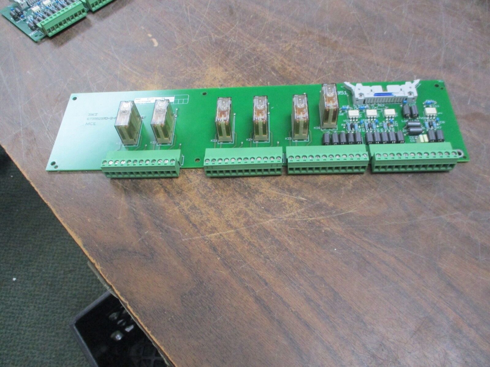 Merlin Gerin Ibez PCB 6739830 6739829XD-2-FA Used