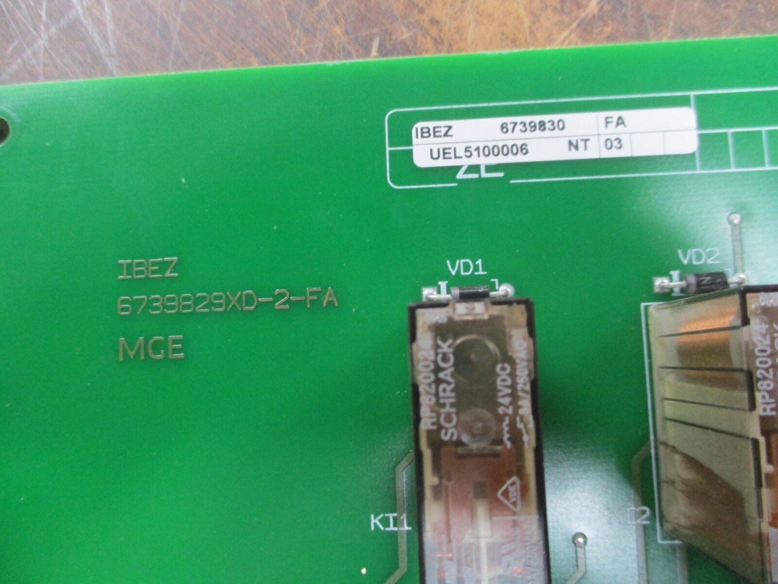 Merlin Gerin Ibez PCB 6739830 6739829XD-2-FA Used