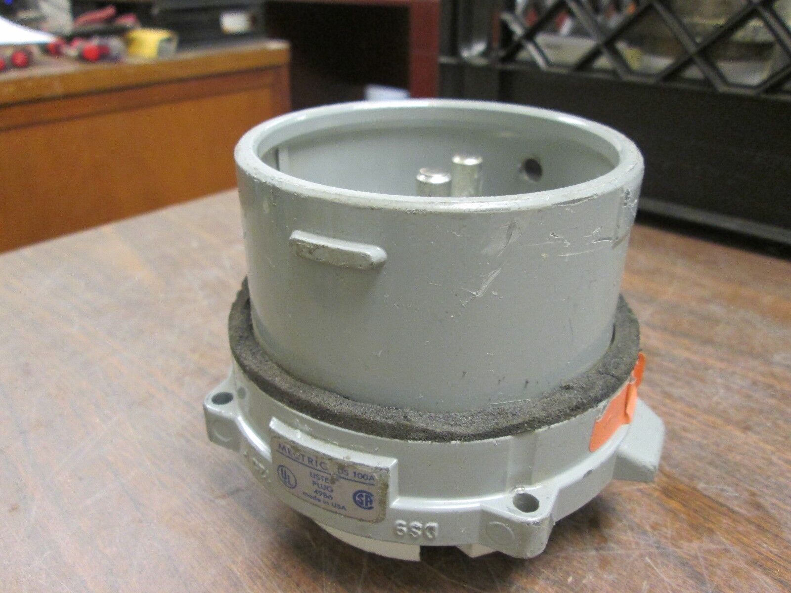 Meltric Plug DS 100A 600V 100A 4W Used