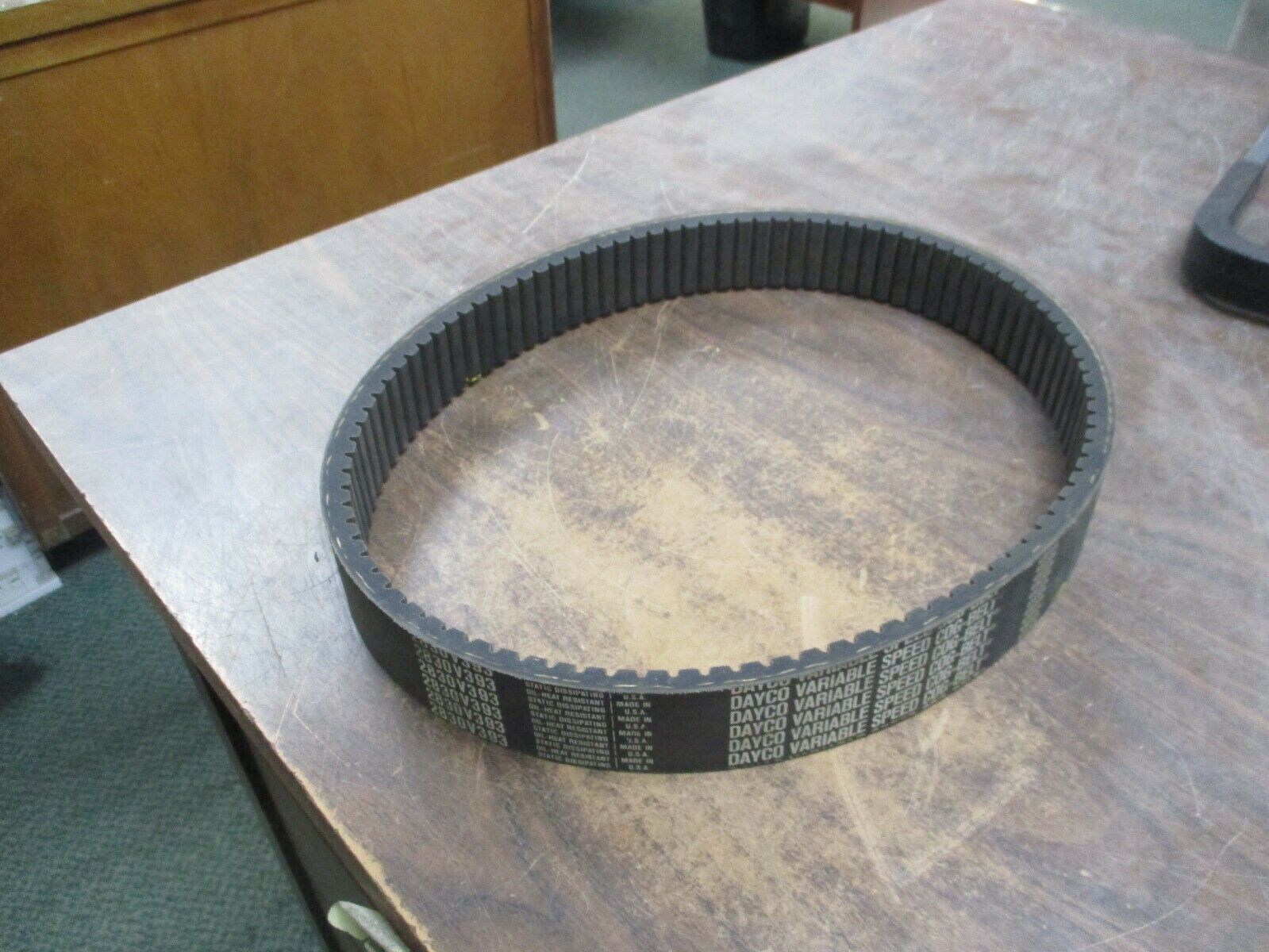 Dayco Variable Speed Cog-Belt 2830V393 New Surplus