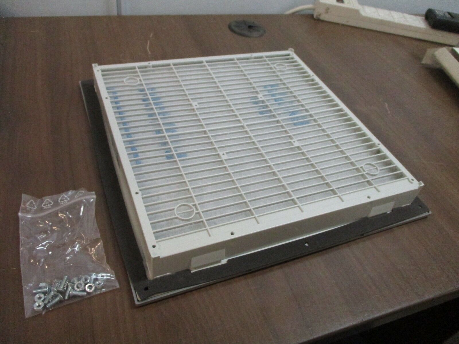 Hoffman Proair Exhaust Grille SG1300002 SF-13 New Surplus