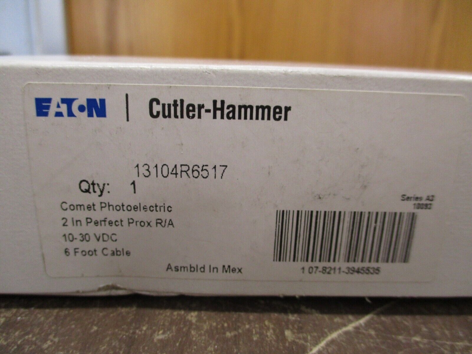 Eaton Comet Photoelectric Sensor 13104R6517 10-30VDC 6' Cable New Surplus