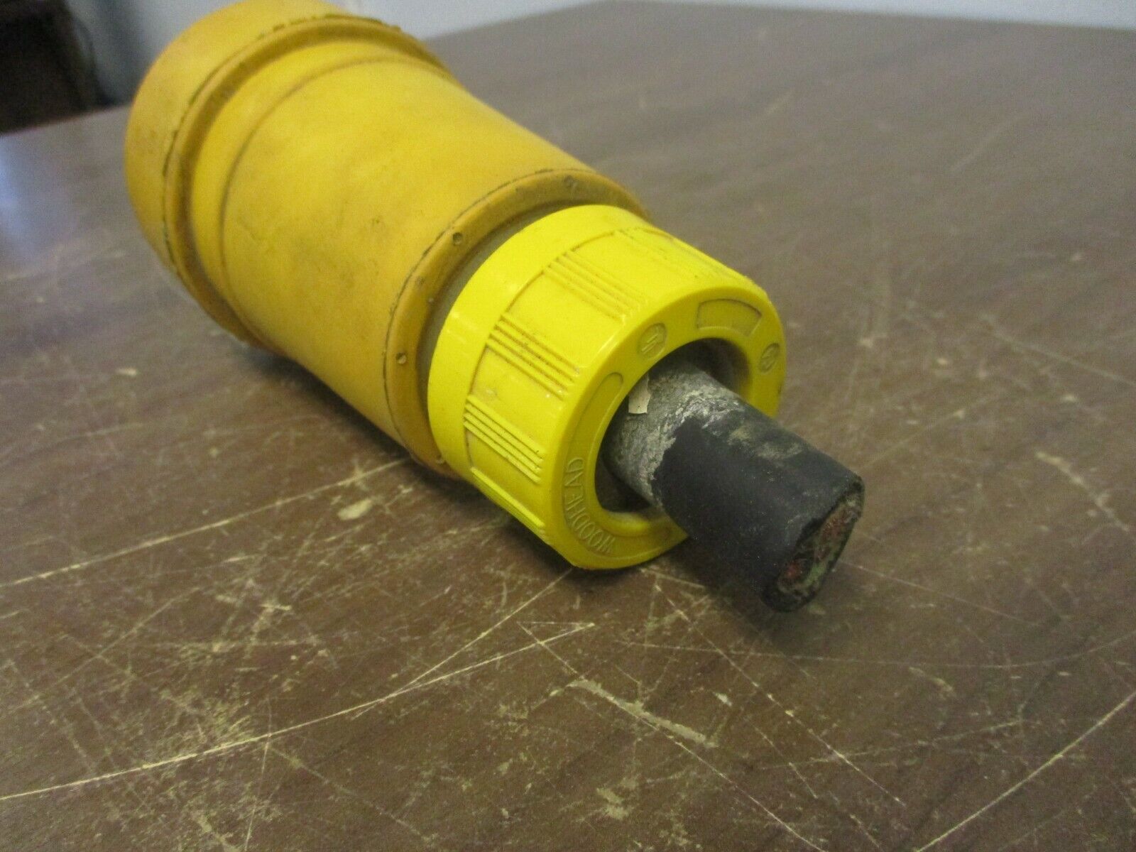 Daniel Woodhead Watertight Connector Nema L15-30R 30A 250V 3Ph Used **No Cap**