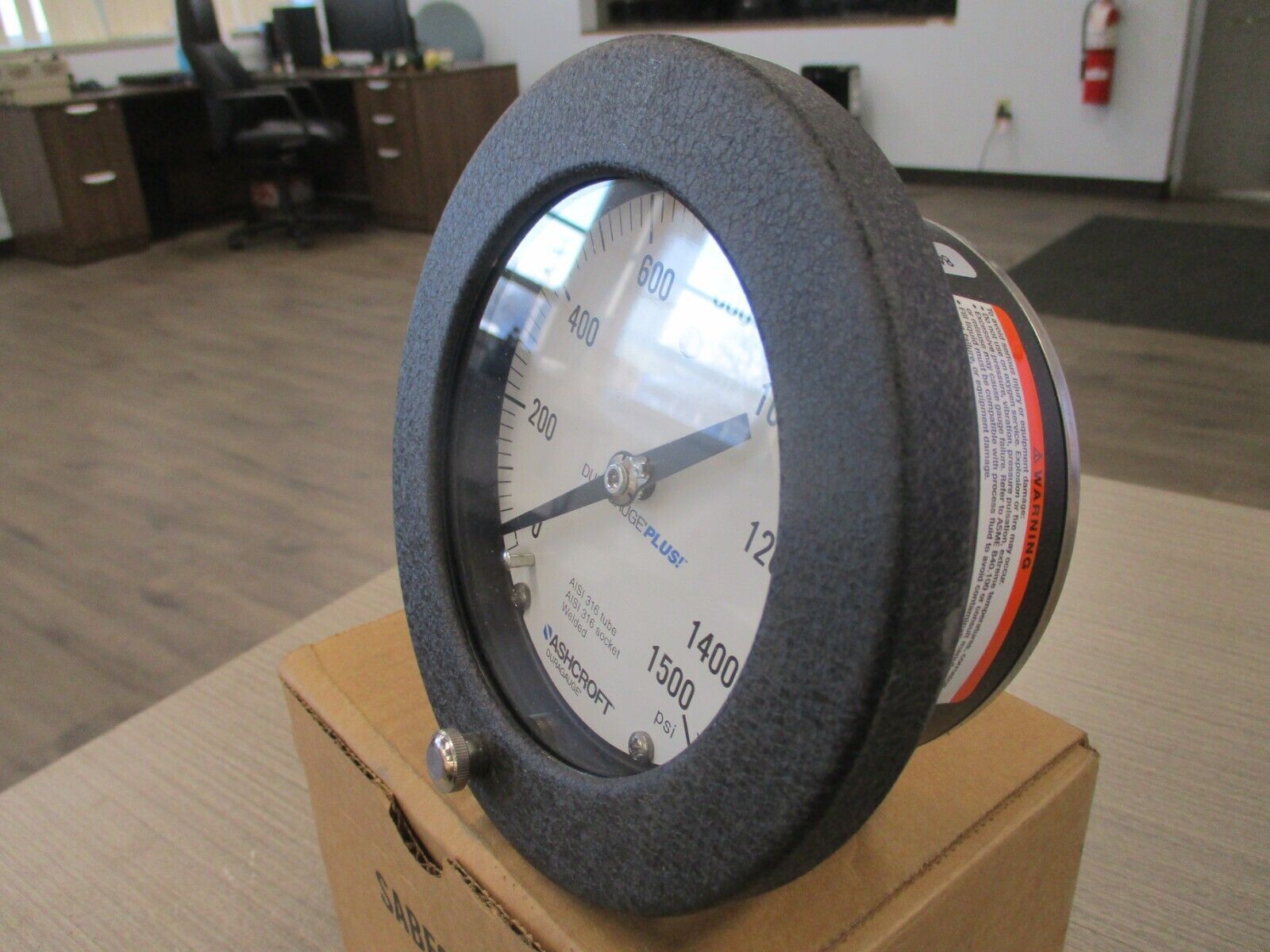 Ashcraft Duragauge Pressure Gauge 45-1377-SS-02B New Surplus