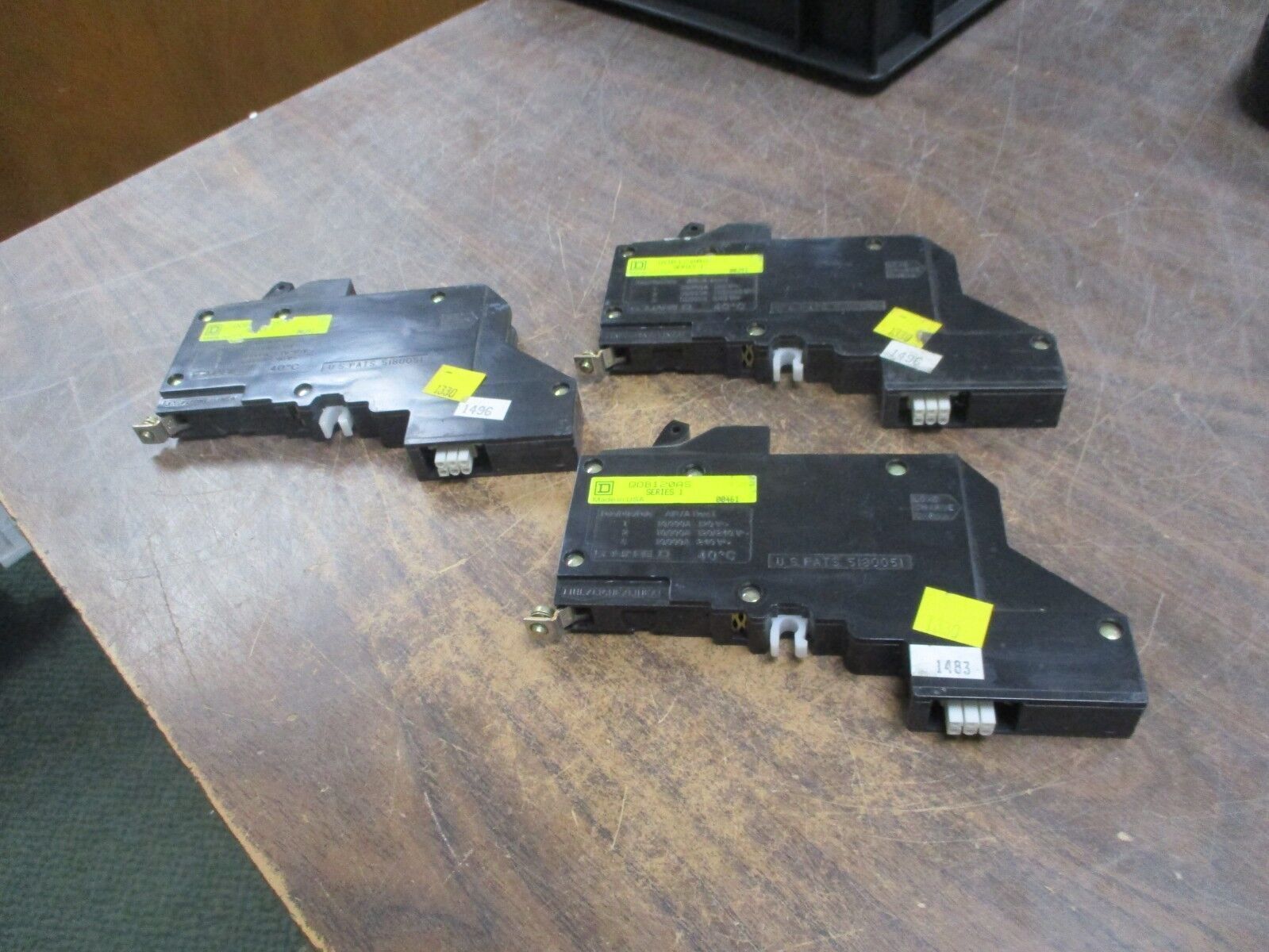 Square D PowerLink AS Remotely Operated Circuit Breaker QOB120AS 20A, 120/240V