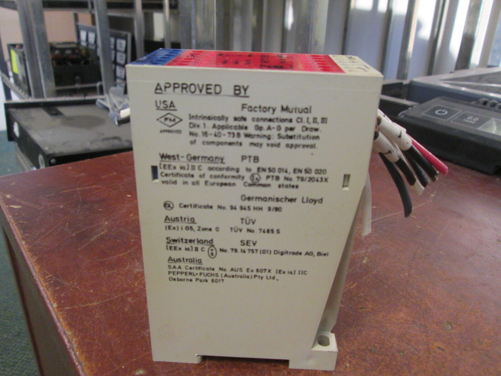 PepperL + Fuchs Isolation Amplifier Switch WE77/EX1 Used