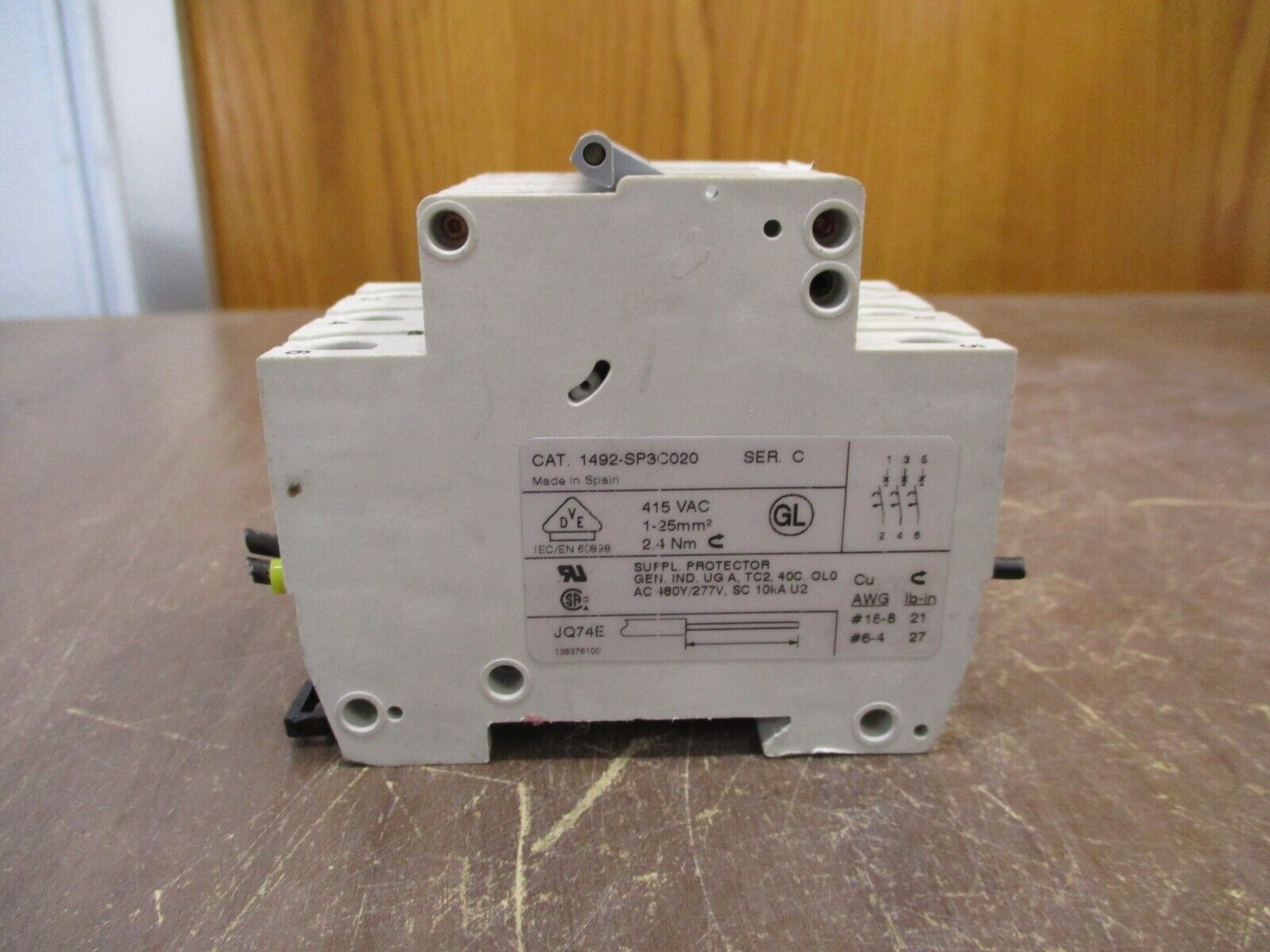 Allen-Bradley Circuit Breaker 1492-SP3C020 Ser. C 2A 480Y/277V 3P Used