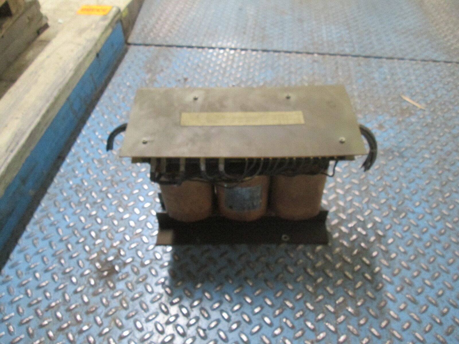 Allen-Bradley 1388 Transformer 1388-T075DR 7.5KVA Pri: 240/480V Used