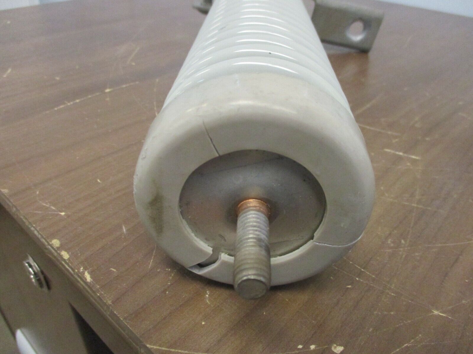 Jostlyn Q Arrester J9251-Q 15kV Used *Cracked Cover*