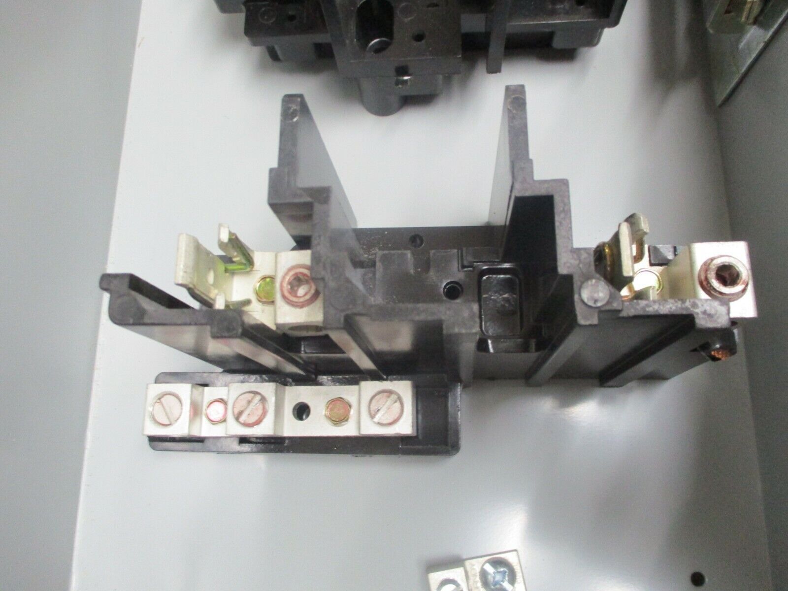 GE Fusible Safety Switch / Disconnect TG3223 100A 240V Used