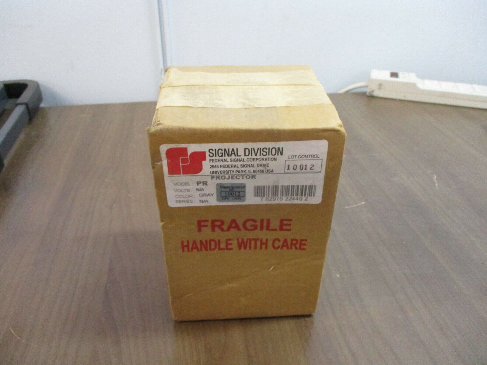 Federal Signal Signal Division Projector PR Gray New Surplus