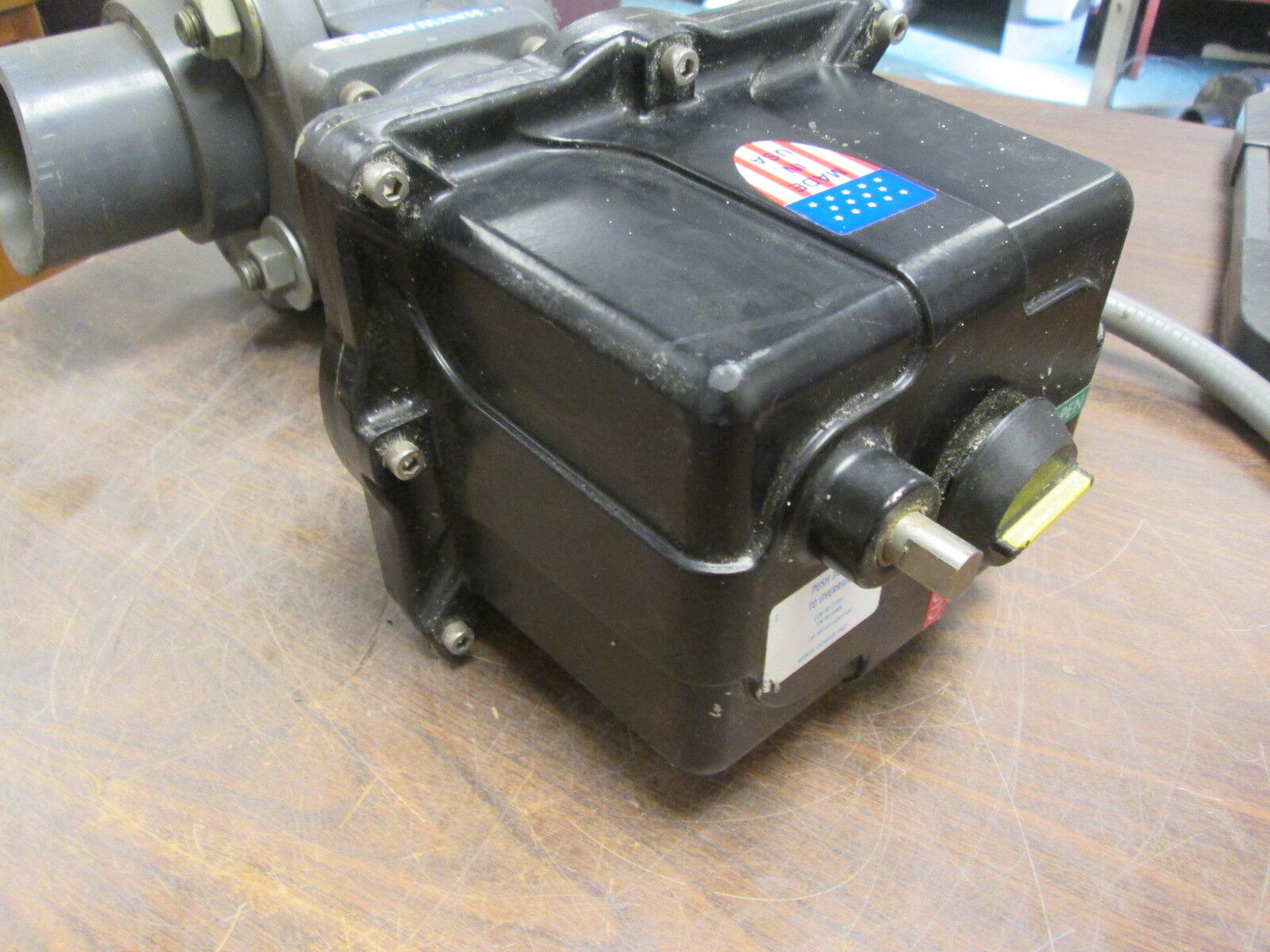 Hayward Actuating Butterfly Valve EVS3 KX2 PVC Body Torque: 300in/lbs 115V Used