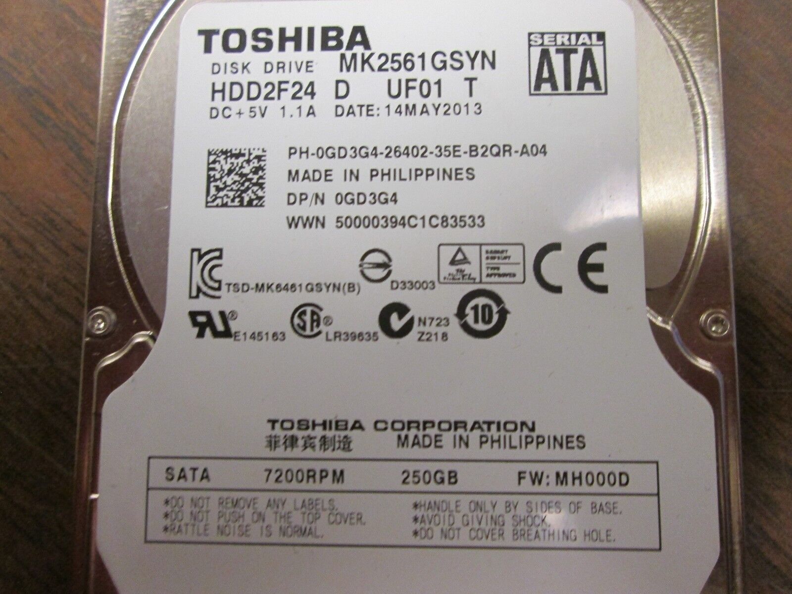 Toshiba Hard Drive HDD2F24 2.5" 7200RPM 250GB SATA Used