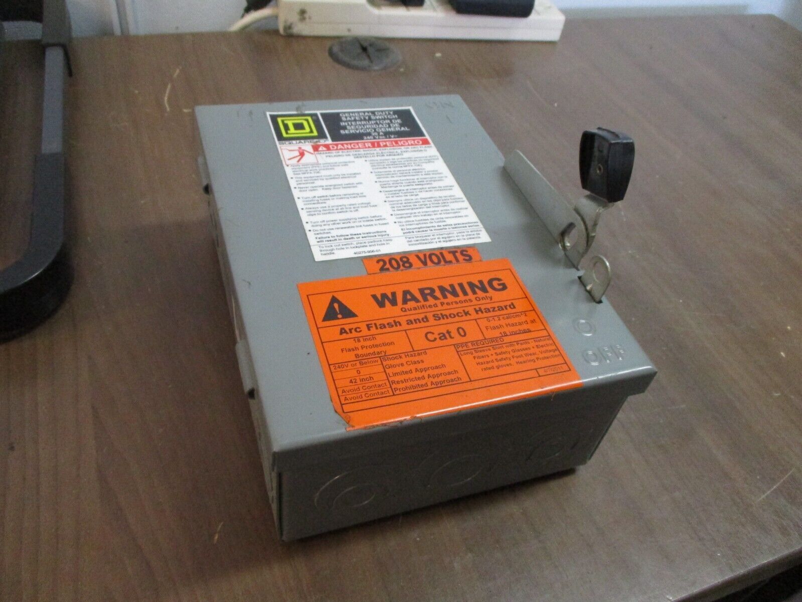 Square D Non-Fusible Safety Switch/Disconnect DU-321 30A 240V Used