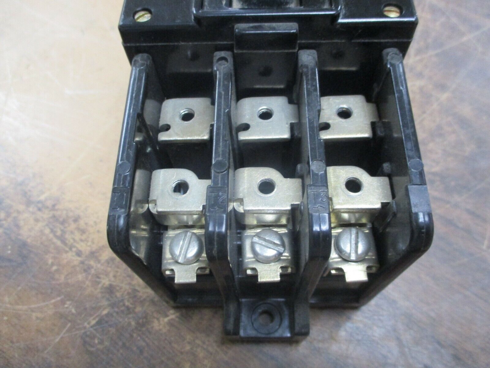 GE Size M-0 Manual Starter CR1062R3AAT1000 Ser. A 600V Used