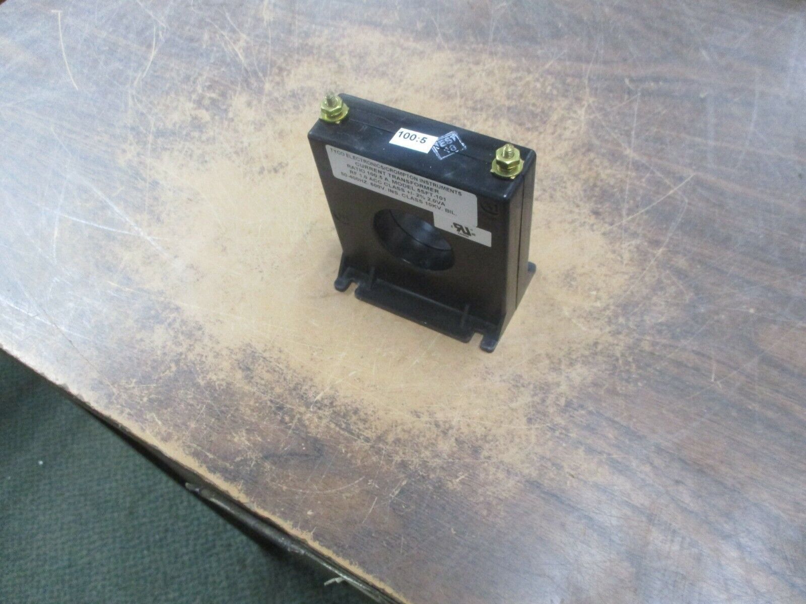 Tyco / Crompton Current Transformer 5SFT-101 Ratio 100:5A 600V 50-400Hz 10KV BIL