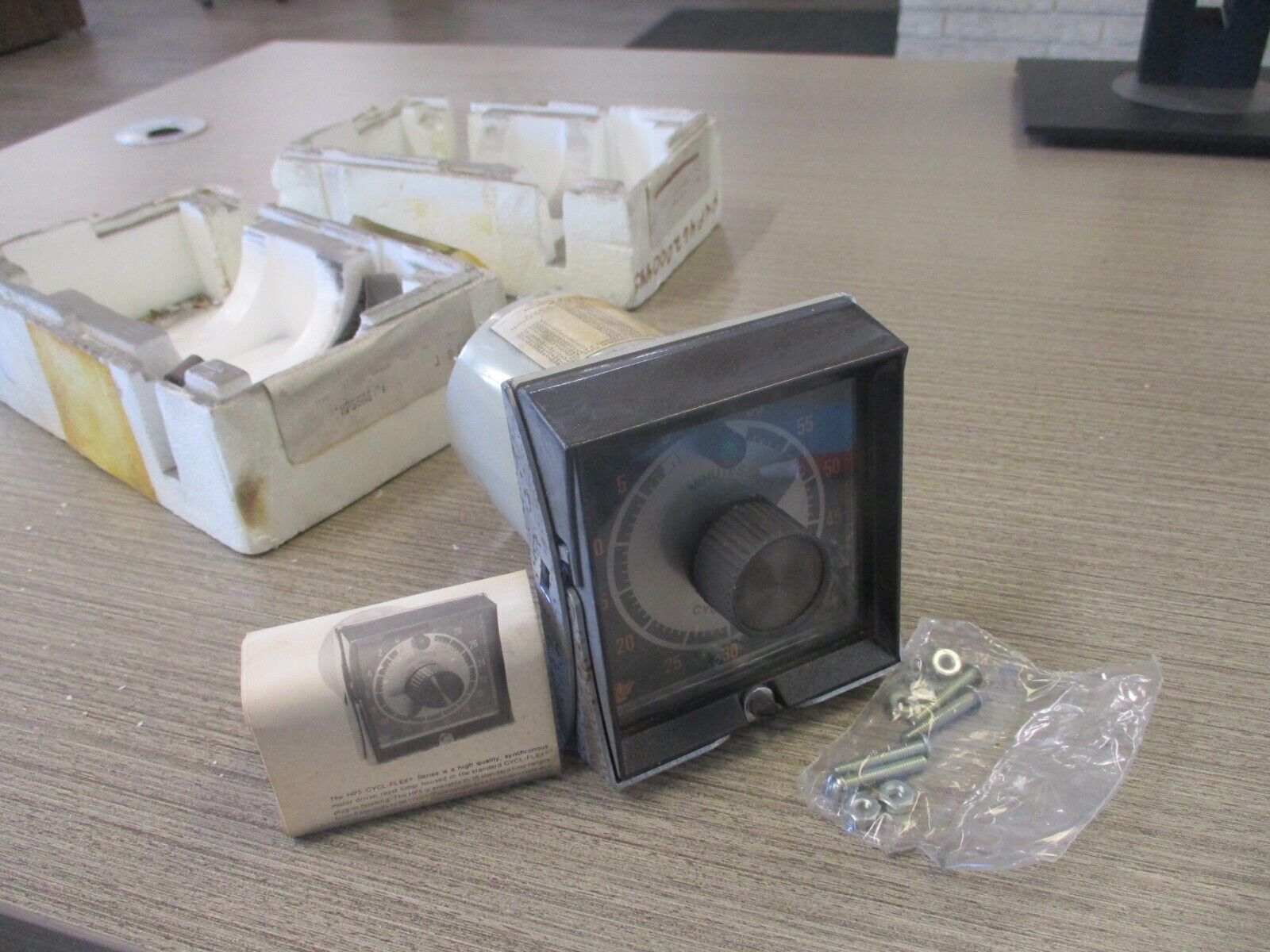 Eagle Signal Timer HP56A601 New Surplus