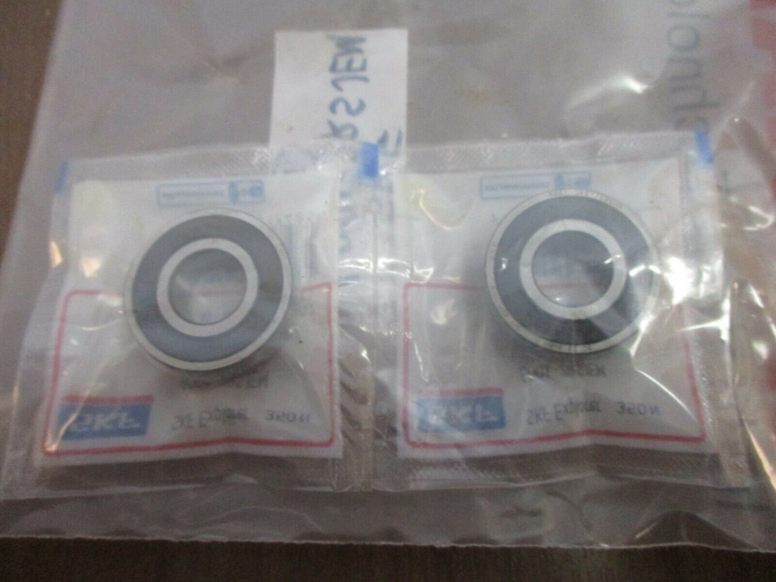 SKF Explorer Ball Bearing 6001-2RSJEM *Lot of 2* New Surplus