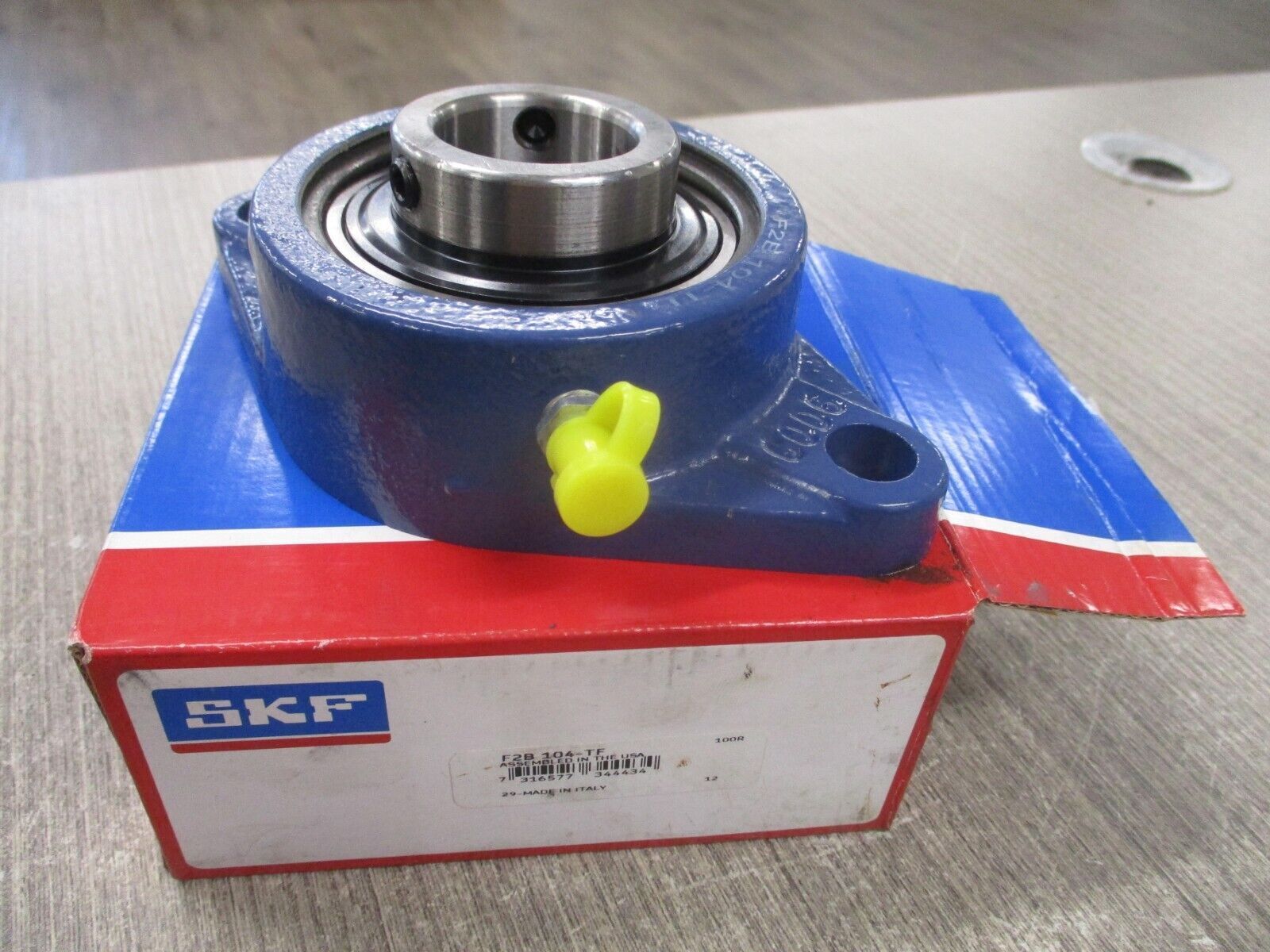 SKF Flange Mount Bearing F2B 104-TF New Surplus