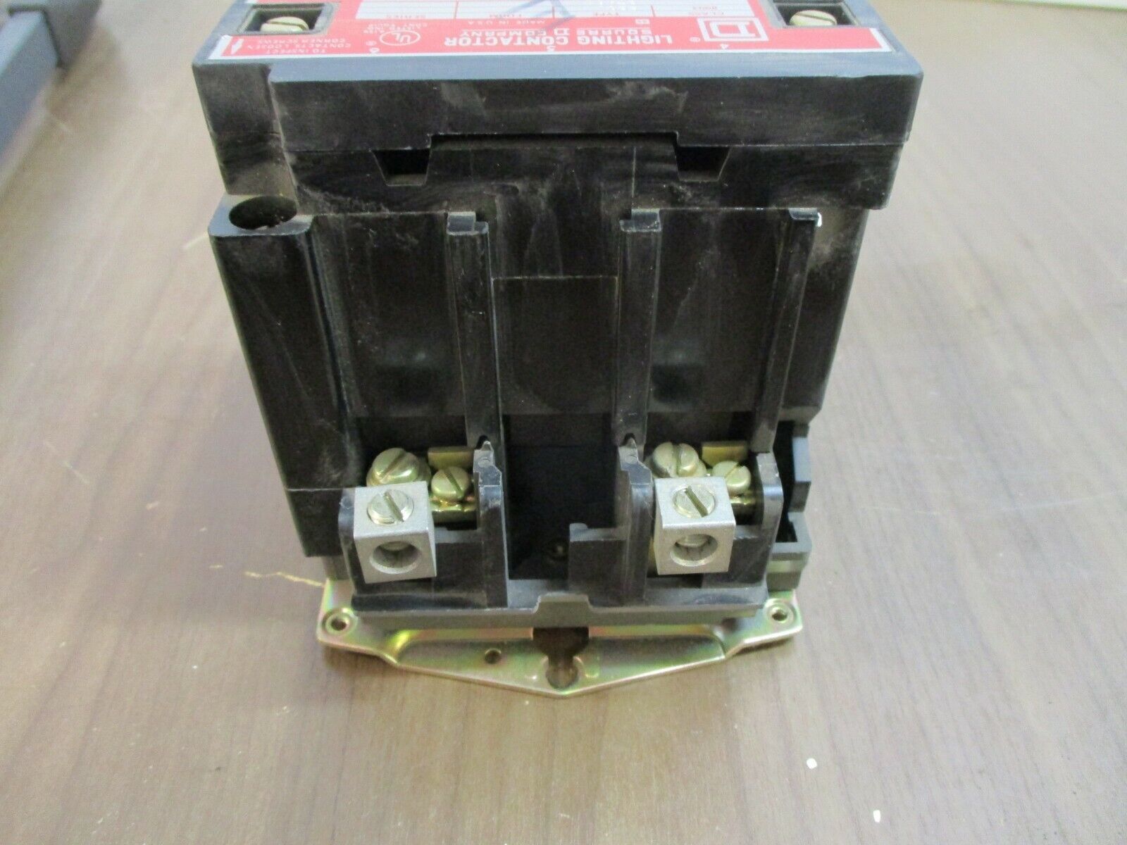Square D Lighting Contactor 8903 SP01 120V Coil 60A 600V Used