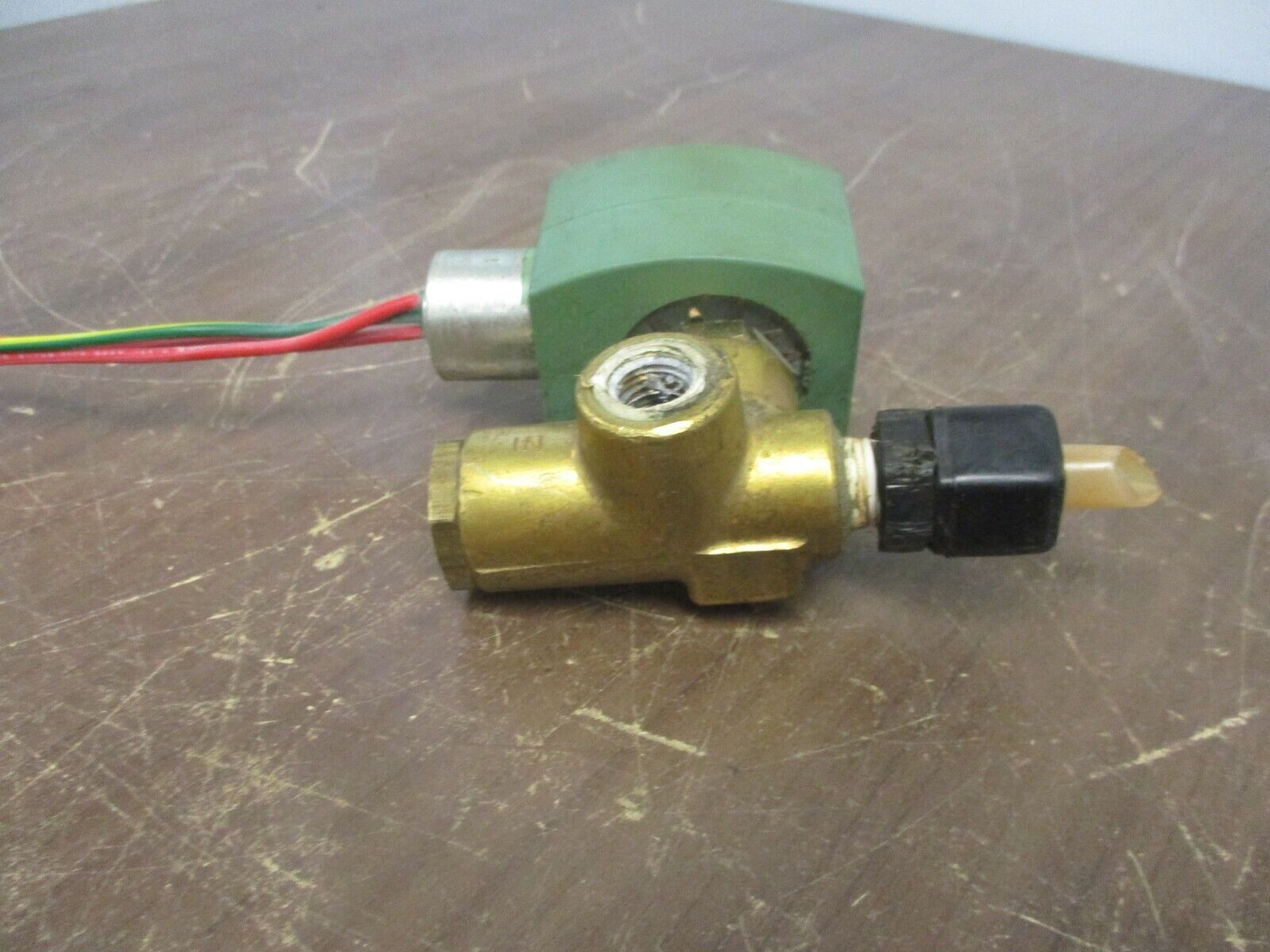 ASCO Red-Hat II Solenoid Valve 8223G21 10-750PSI Used