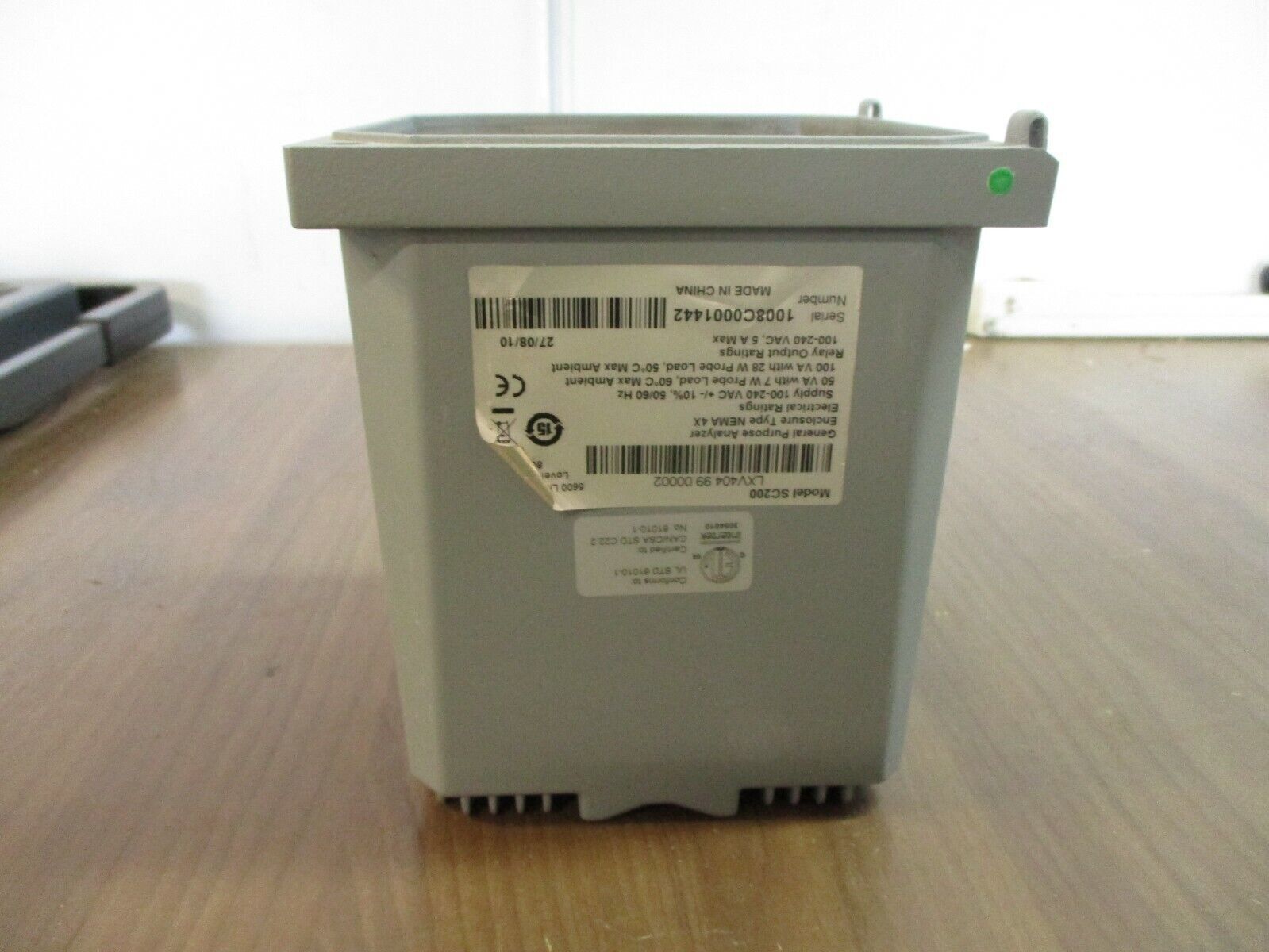 Hach SC200 Universal Controller LXV404.99.00002 *No Front* Used