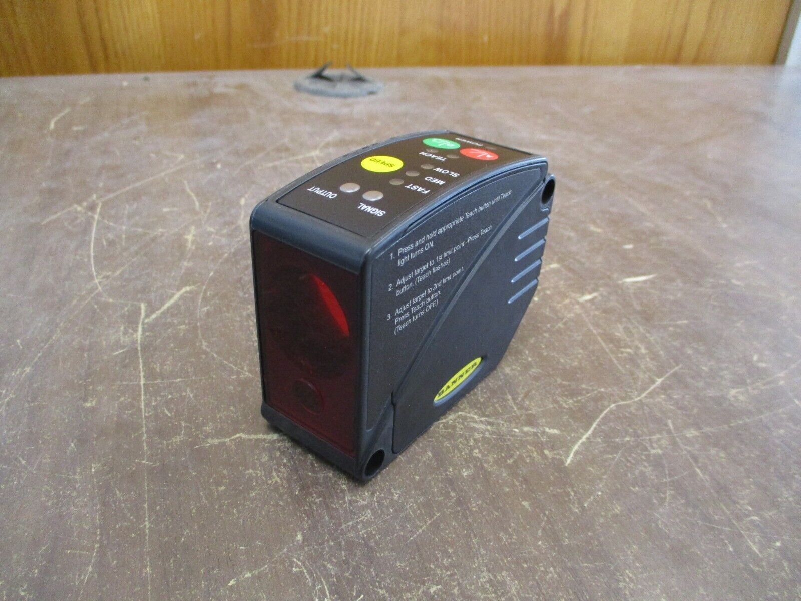 Banner Time-of-Flight Laser Sensor LT3PUQ 65507 Range: 0.3-5.0m 12-24VDC