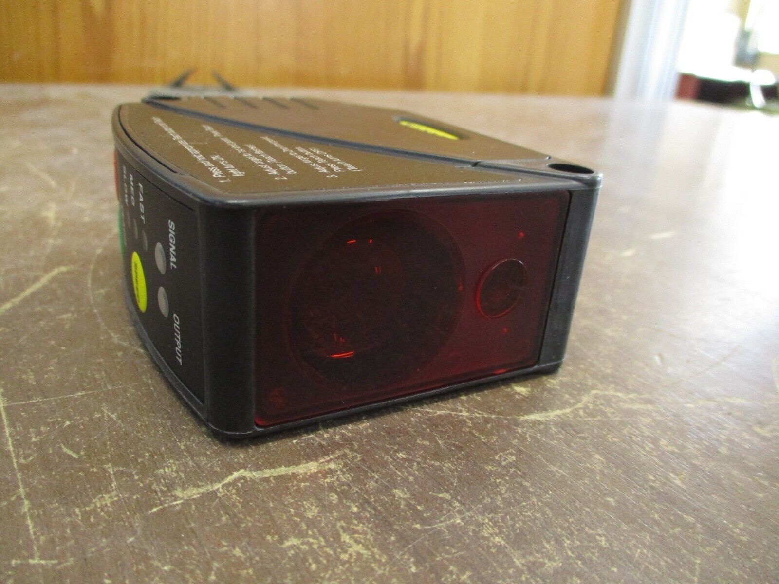 Banner Time-of-Flight Laser Sensor LT3PUQ 65507 Range: 0.3-5.0m 12-24VDC